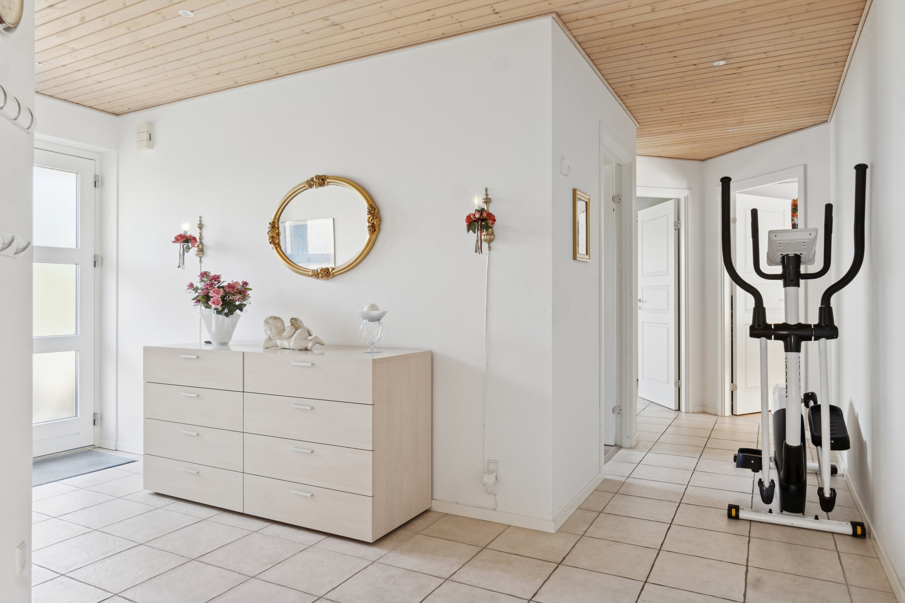 Fremhævet gang billede i fuldskærmstilstand. Billede af Håndværkervænget 3, Sørbymagle, 4200 Slagelse