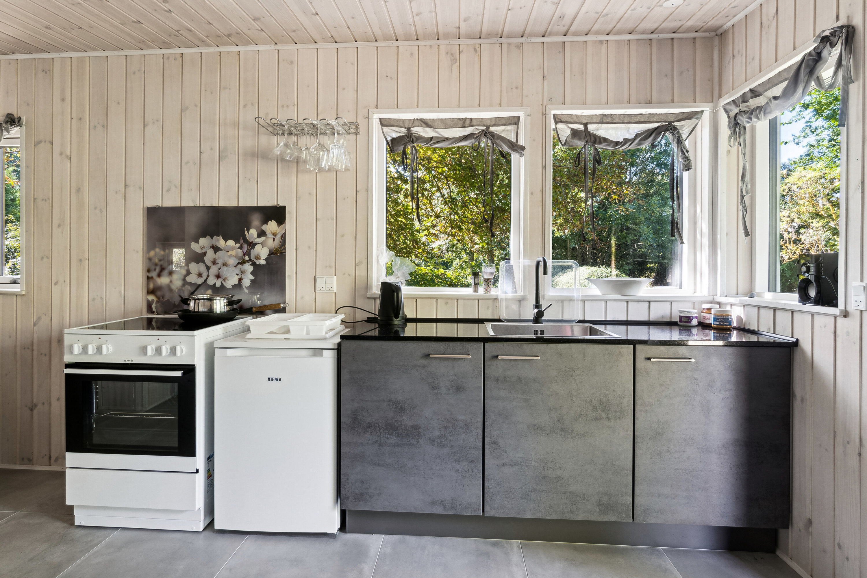 Fremhævet køkken billede i fuldskærmstilstand. Billede af Pumavej 20, Overby Lyng, 4583 Sjællands Odde