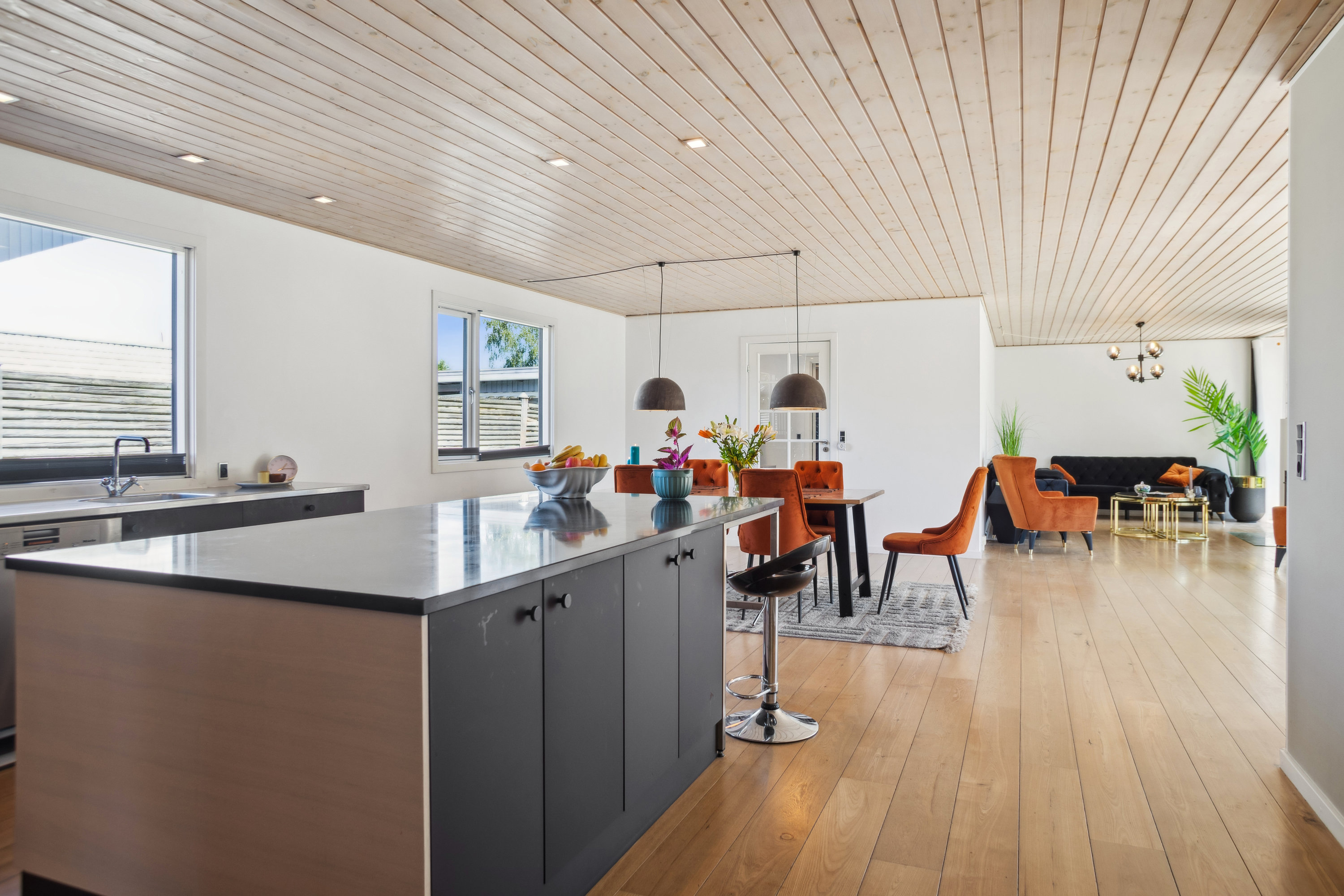 Fremhævet køkken billede i fuldskærmstilstand. Billede af Rødhøjgårdsvej 38, 2630 Taastrup