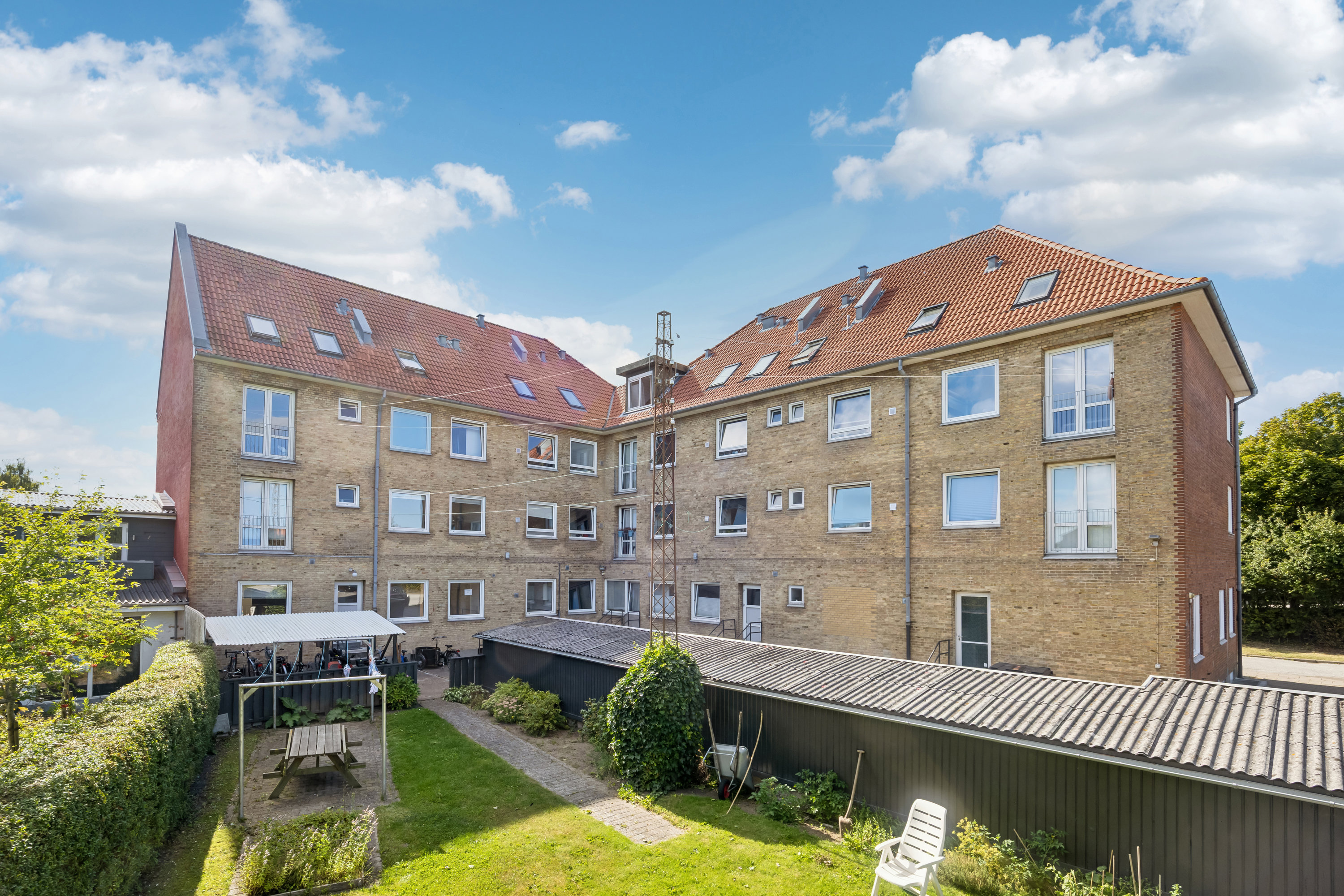 Fremhævet ejendom 1 billede i fuldskærmstilstand. Billede af Thistedvej 81A, 3. tv., 9400 Nørresundby