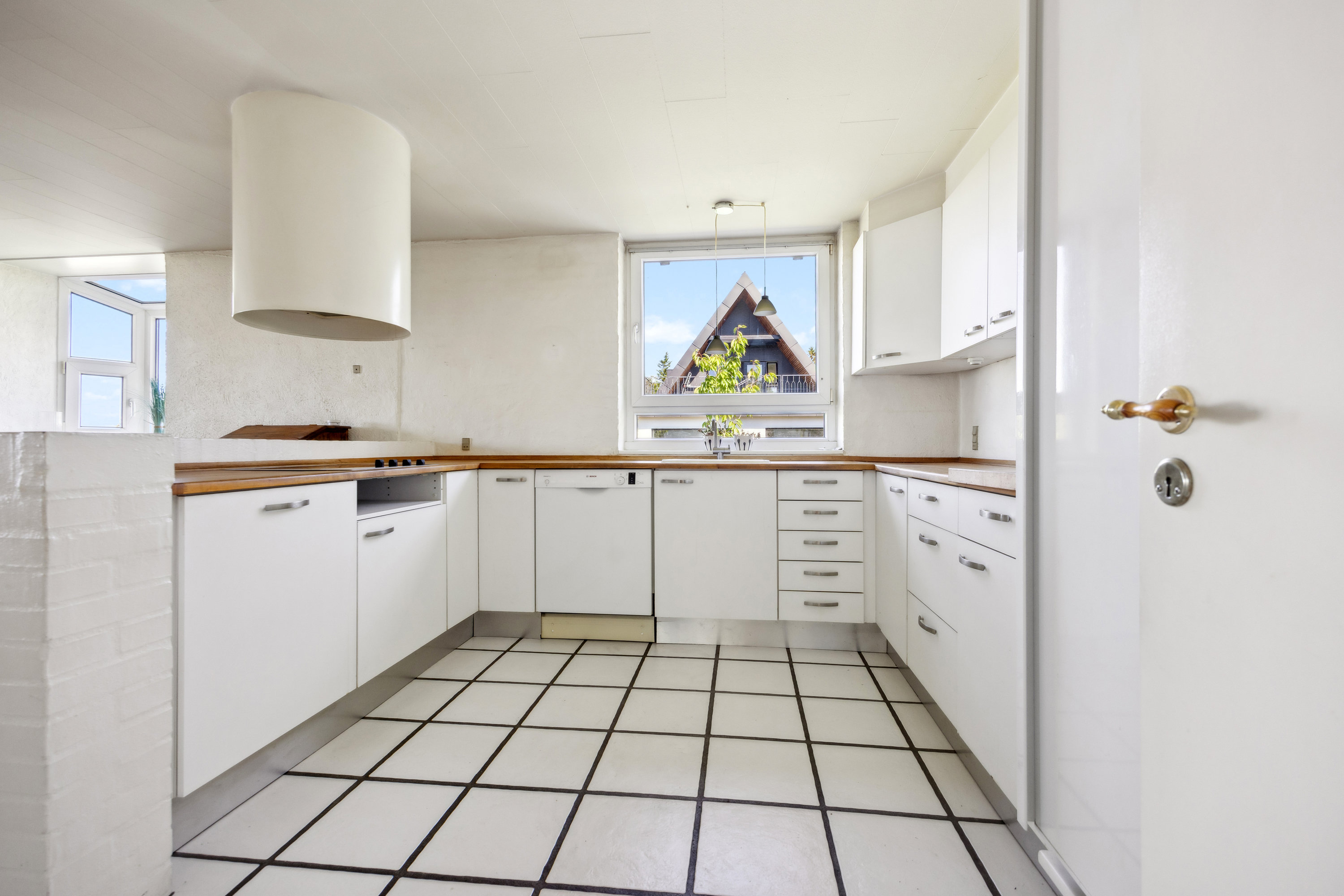 Fremhævet køkken billede i fuldskærmstilstand. Billede af Ternevej 1, st.., Frydendal , 9000 Aalborg