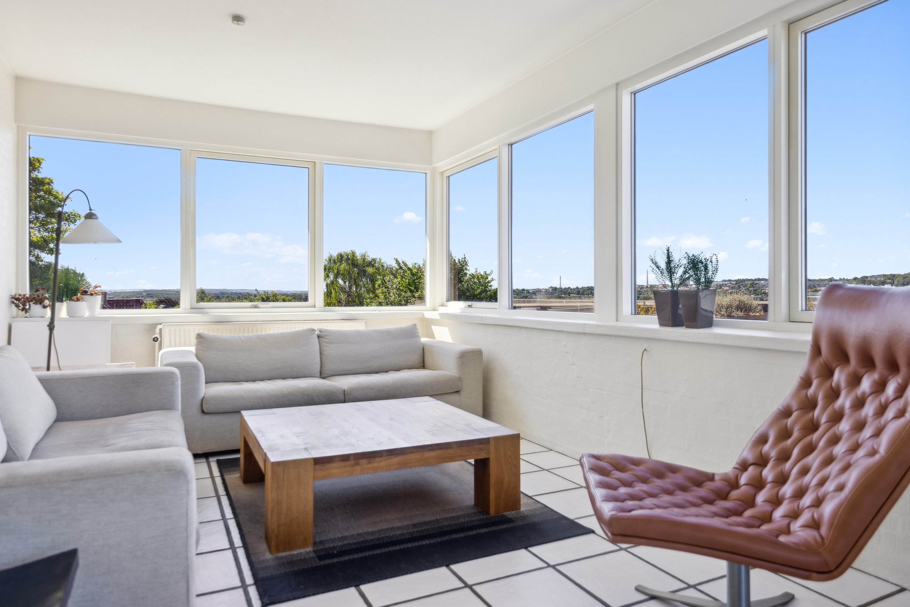 Fremhævet udestue billede i fuldskærmstilstand. Billede af Ternevej 1, st.., Frydendal , 9000 Aalborg