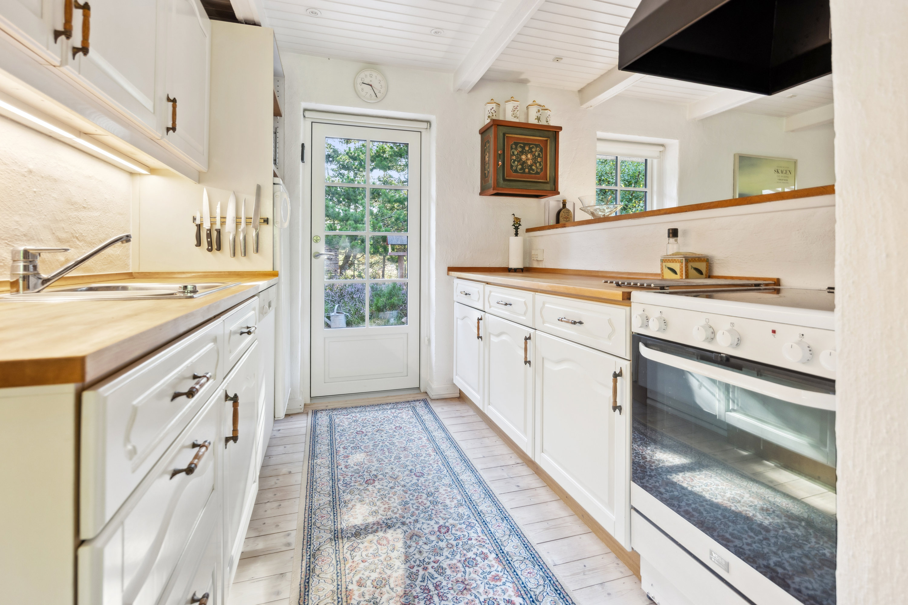 Fremhævet køkken billede i fuldskærmstilstand. Billede af Lyngstien 18, Hou, 9370 Hals