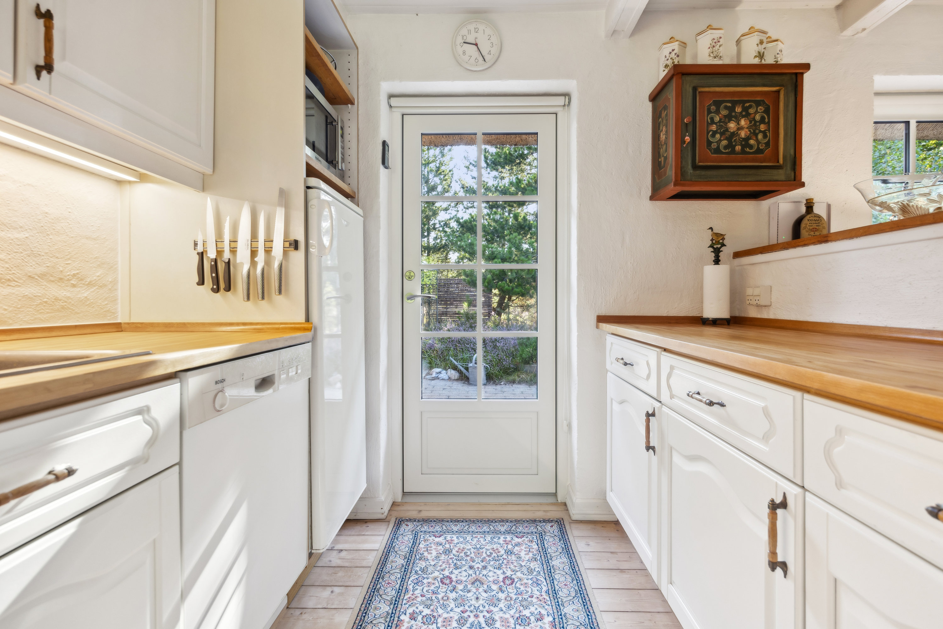 Fremhævet køkken billede i fuldskærmstilstand. Billede af Lyngstien 18, Hou, 9370 Hals