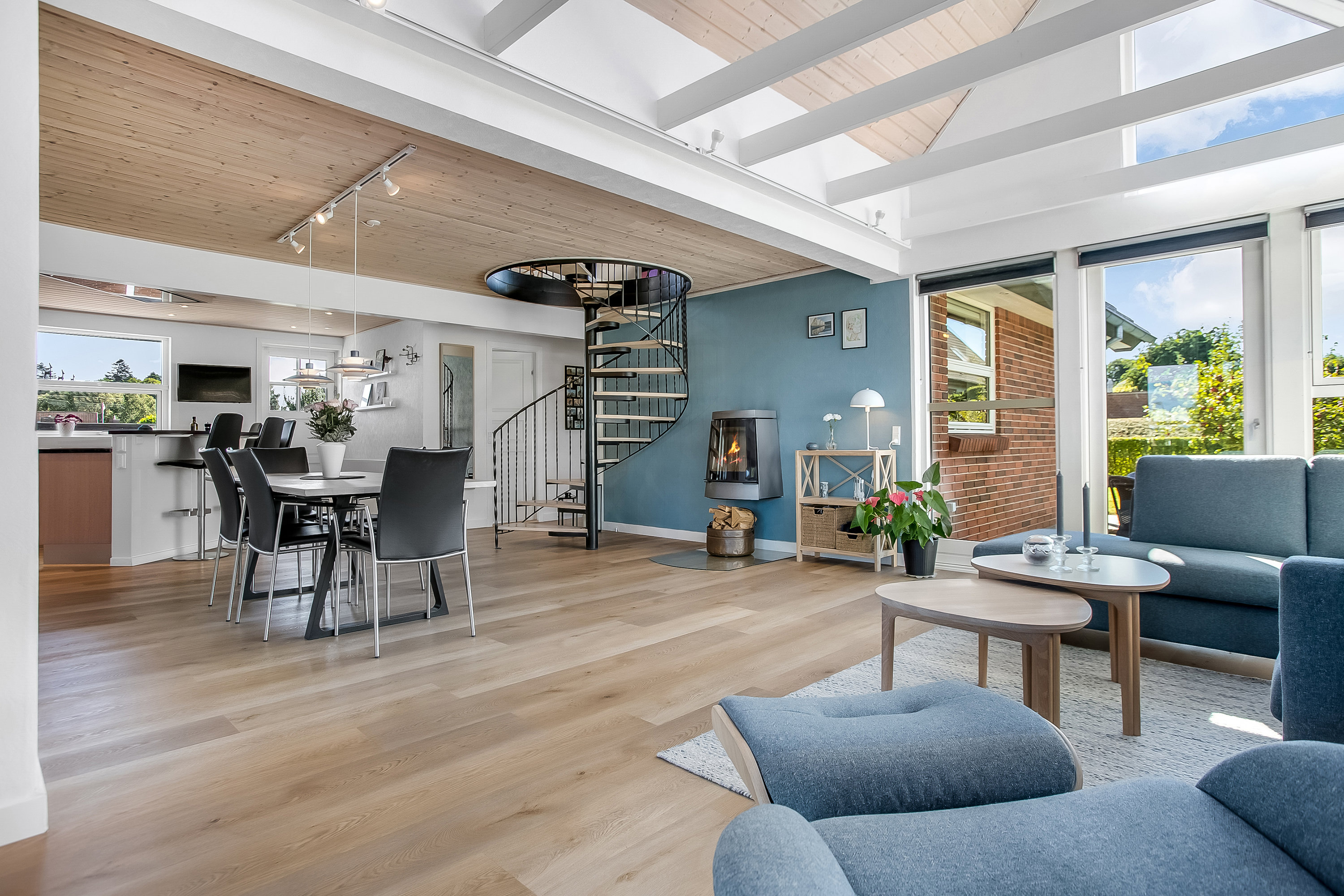 Fremhævet stue billede i fuldskærmstilstand. Billede af Spangager 13, Bredballe, 7120 Vejle Øst