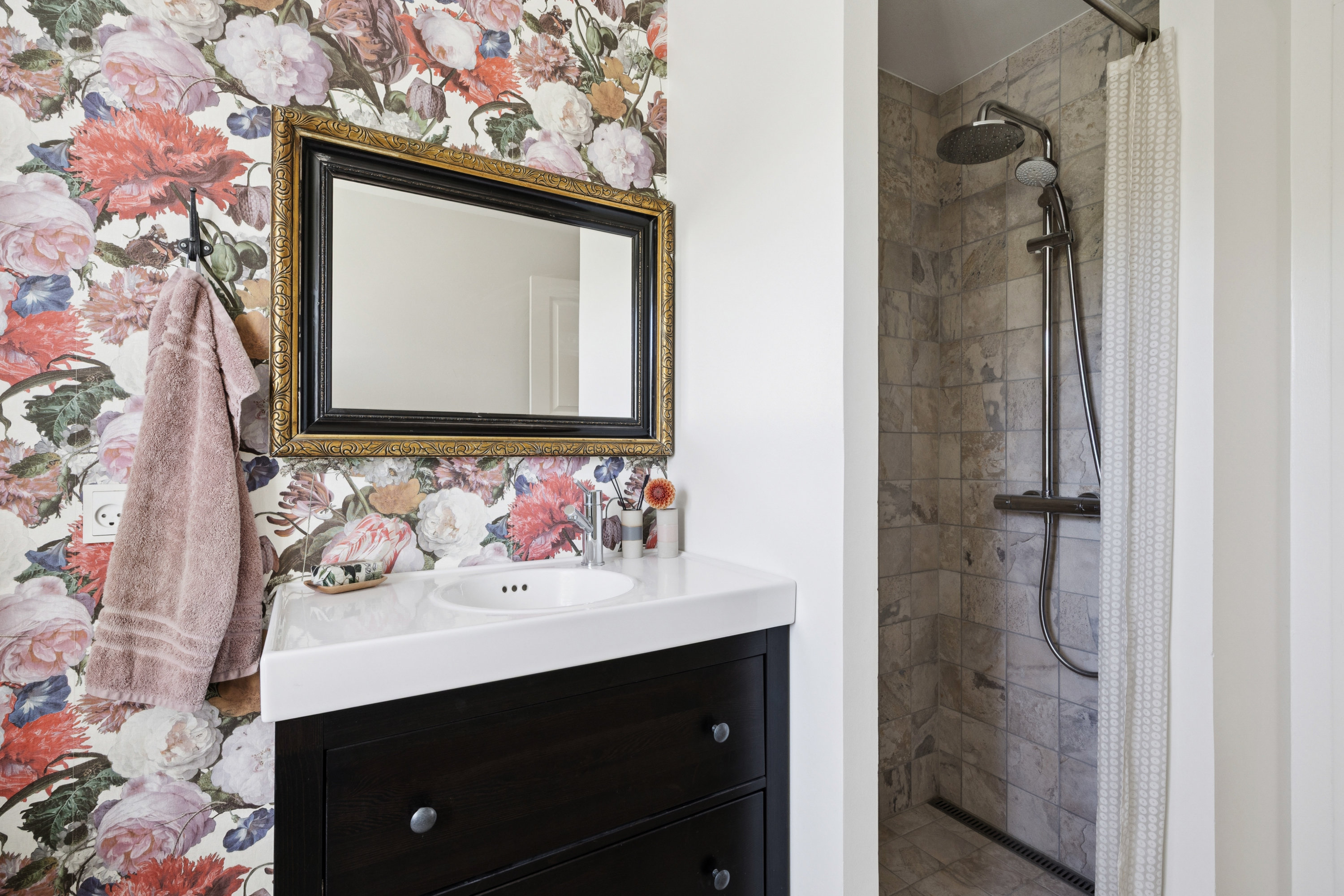 Fremhævet badeværelse billede i fuldskærmstilstand. Billede af Møllebjergvej 25, Valsømagle, 4174 Jystrup Midtsj