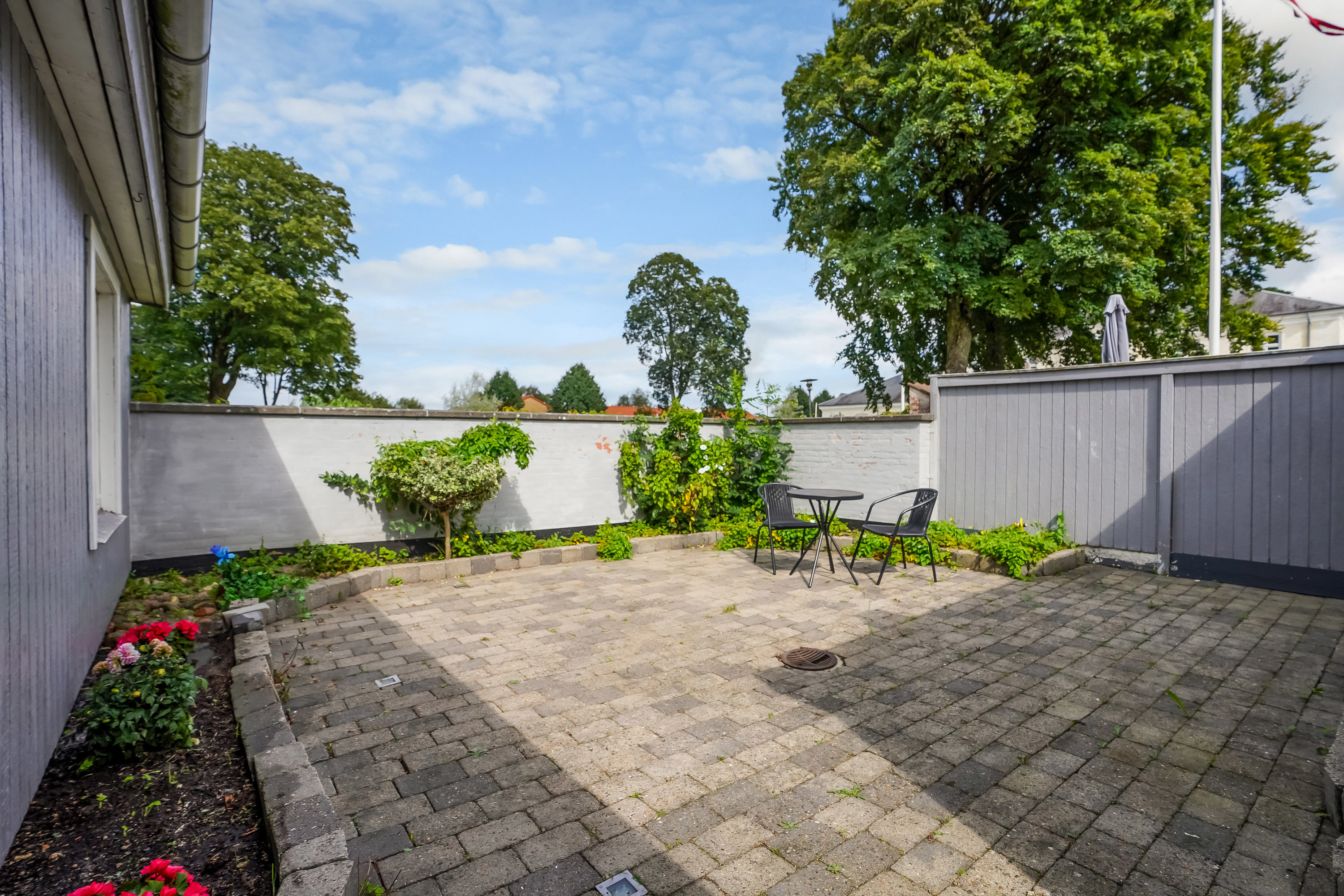 Fremhævet have billede i fuldskærmstilstand. Billede af Østergade 3, 8740 Brædstrup