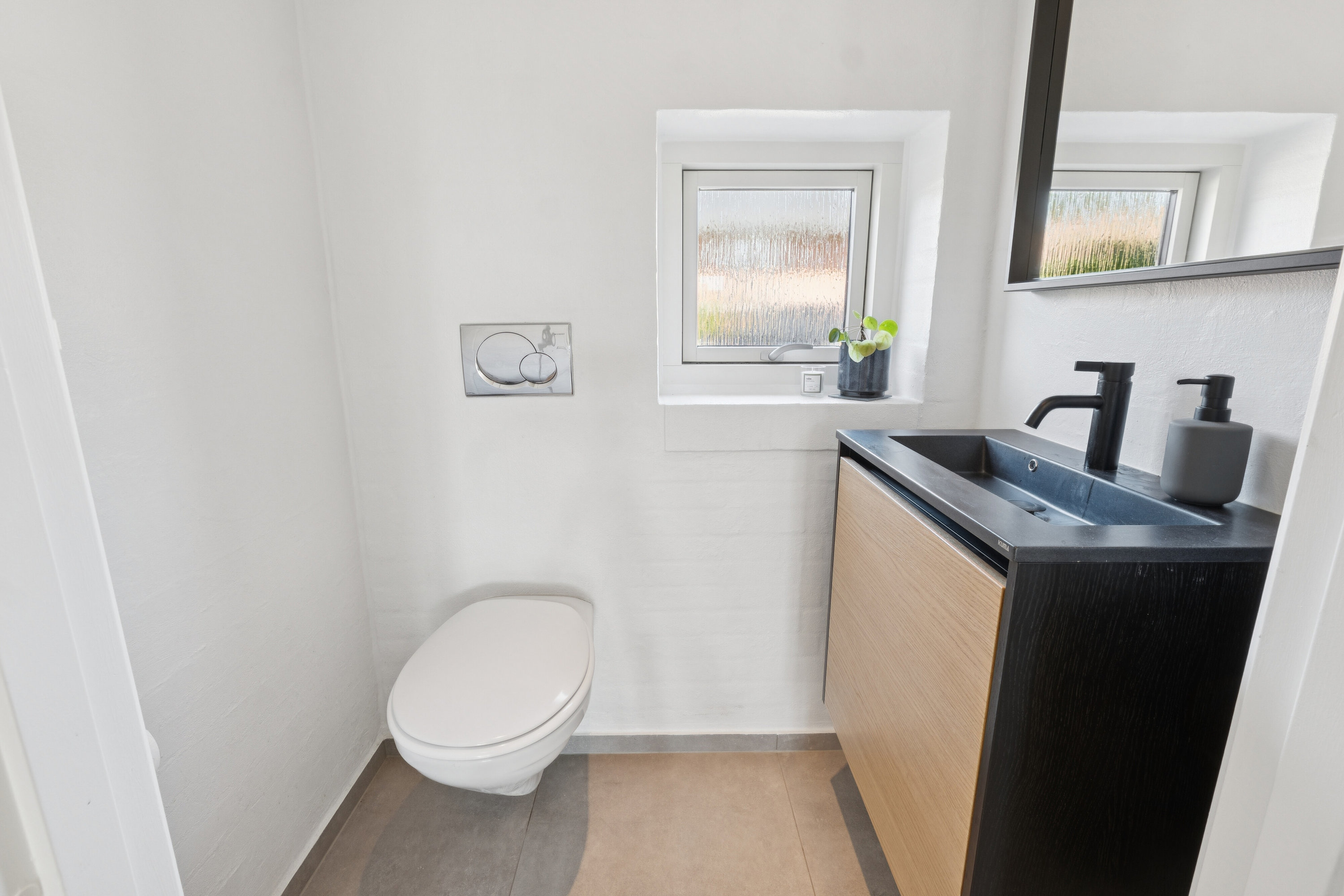 Fremhævet badeværelse billede i fuldskærmstilstand. Billede af Bæktoften 34, 9800 Hjørring