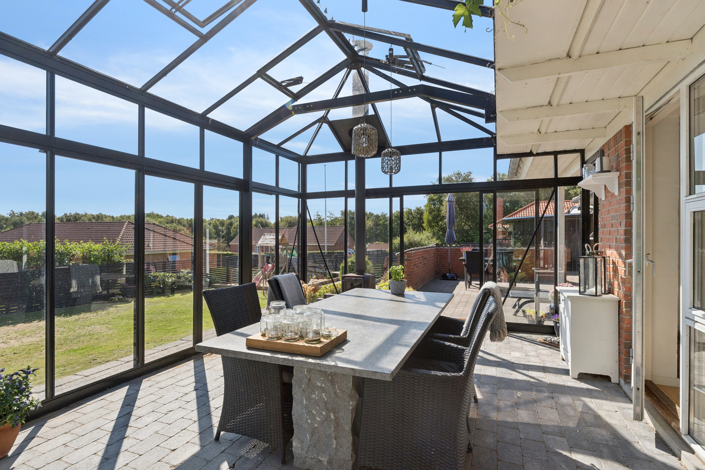 Fremhævet overdækket terrasse billede i fuldskærmstilstand. Billede af Bæktoften 34, 9800 Hjørring