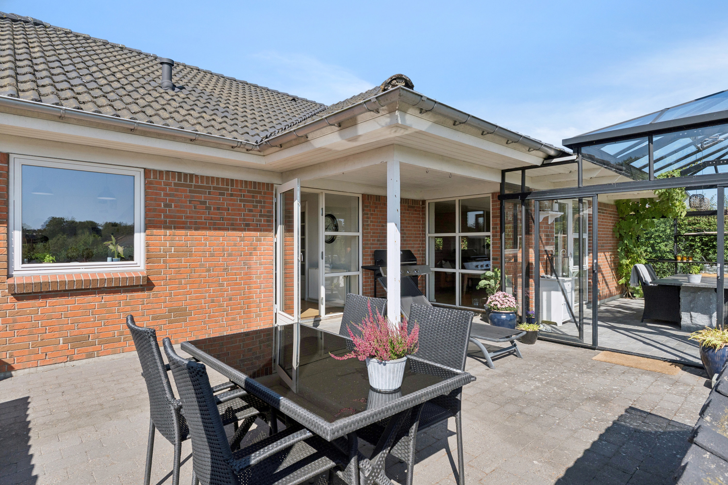 Fremhævet overdækket terrasse billede i fuldskærmstilstand. Billede af Bæktoften 34, 9800 Hjørring