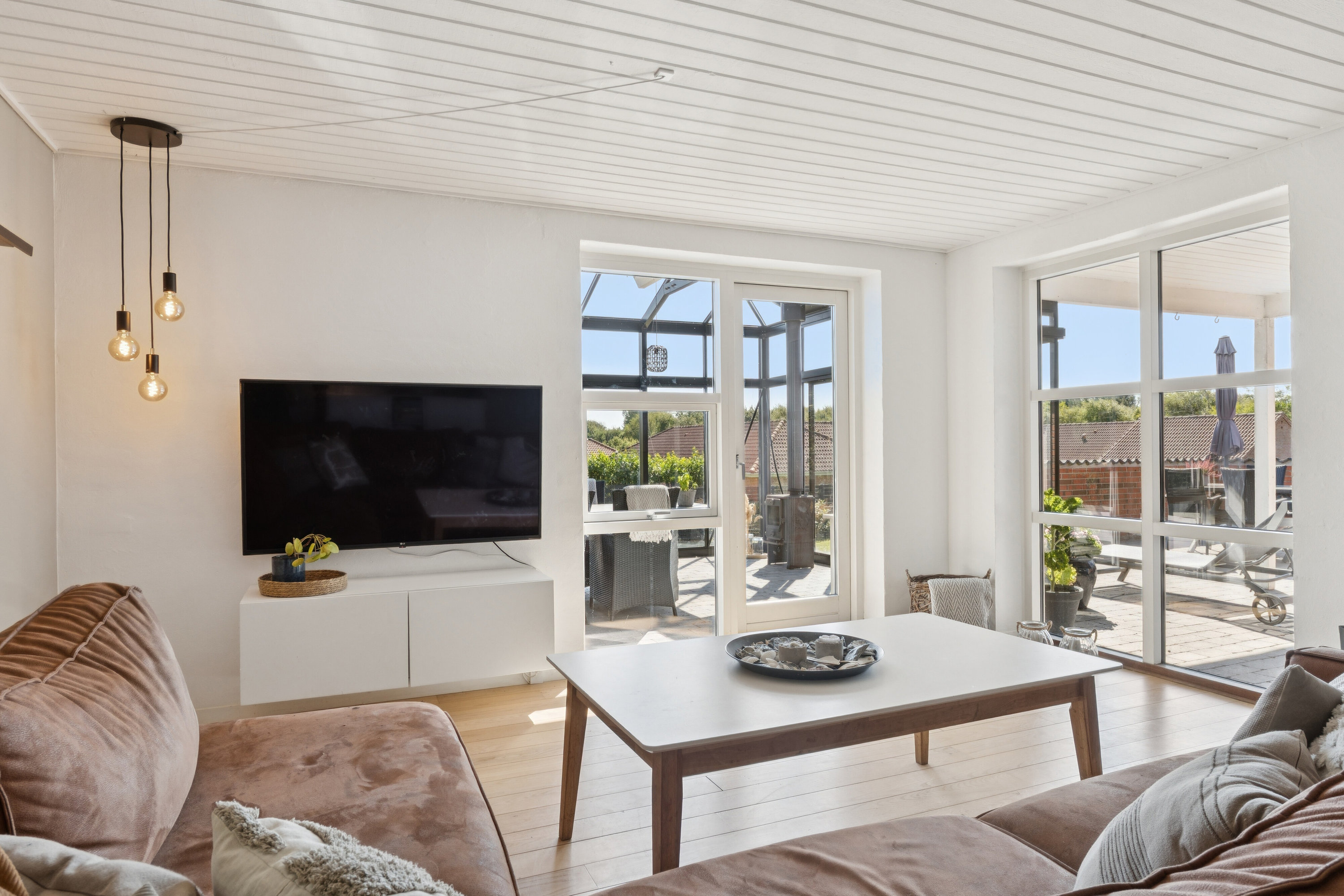 Fremhævet stue billede i fuldskærmstilstand. Billede af Bæktoften 34, 9800 Hjørring