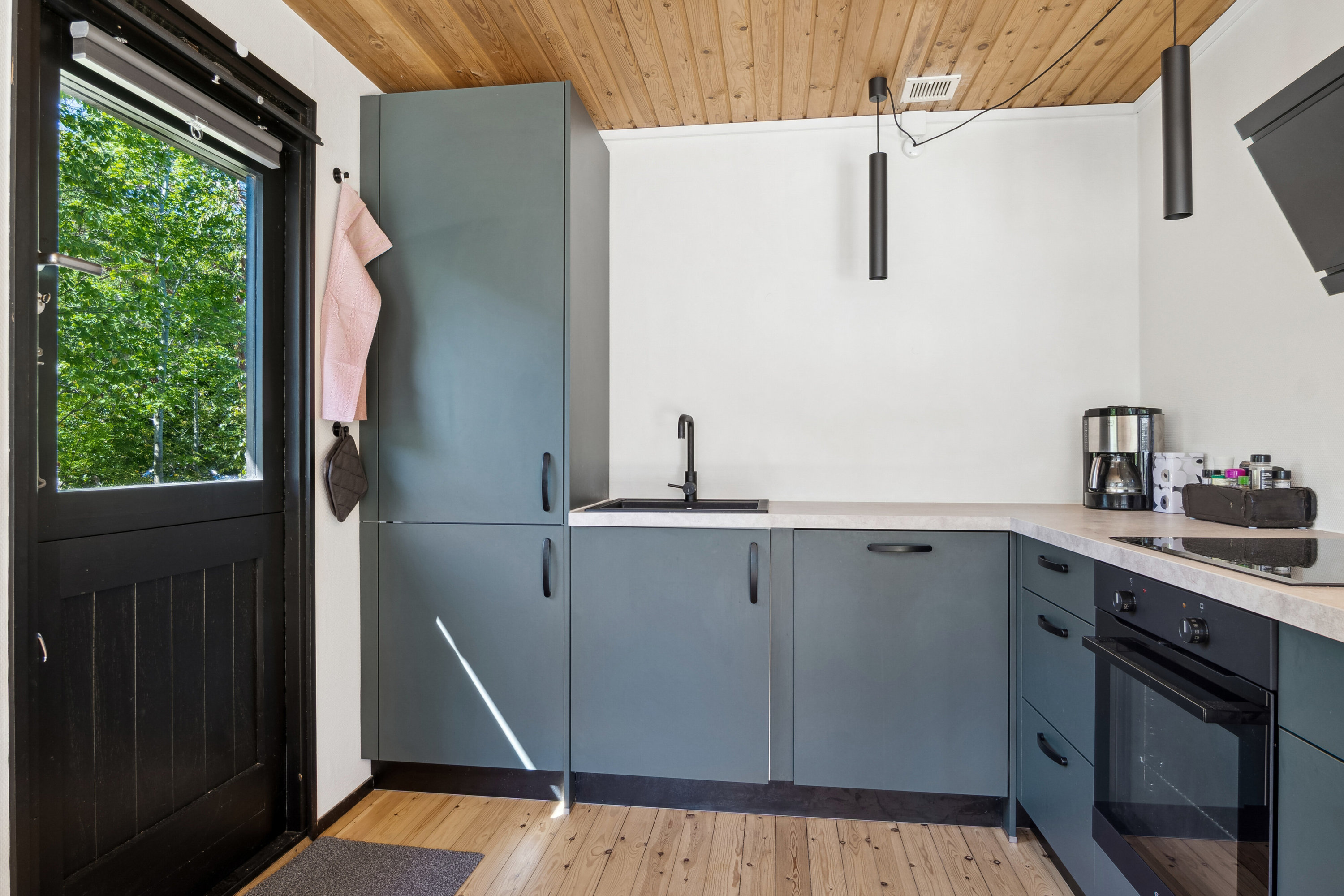 Fremhævet køkken billede i fuldskærmstilstand. Billede af Sandlodsvej 36, 4581 Rørvig