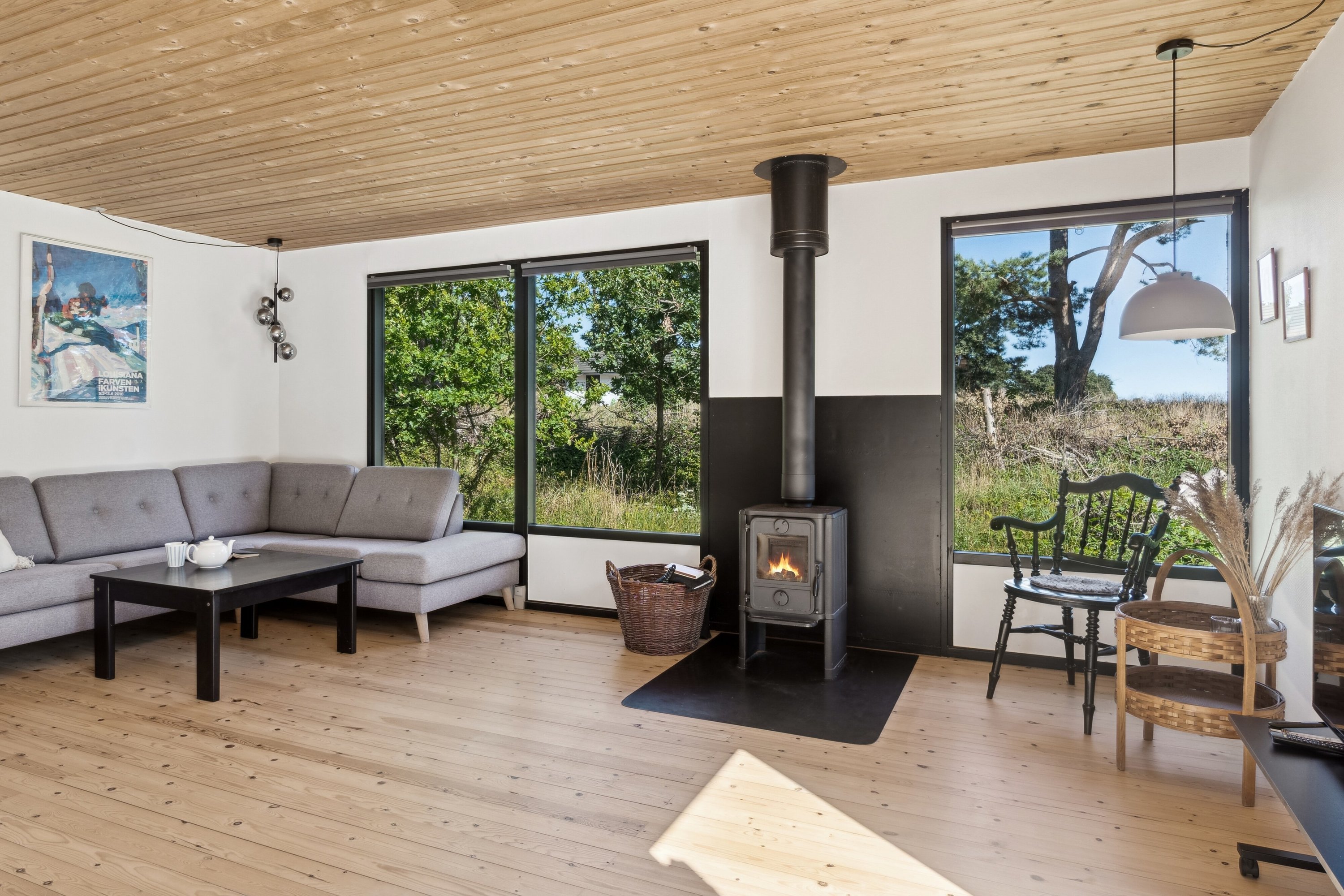 Fremhævet stue billede i fuldskærmstilstand. Billede af Sandlodsvej 36, 4581 Rørvig