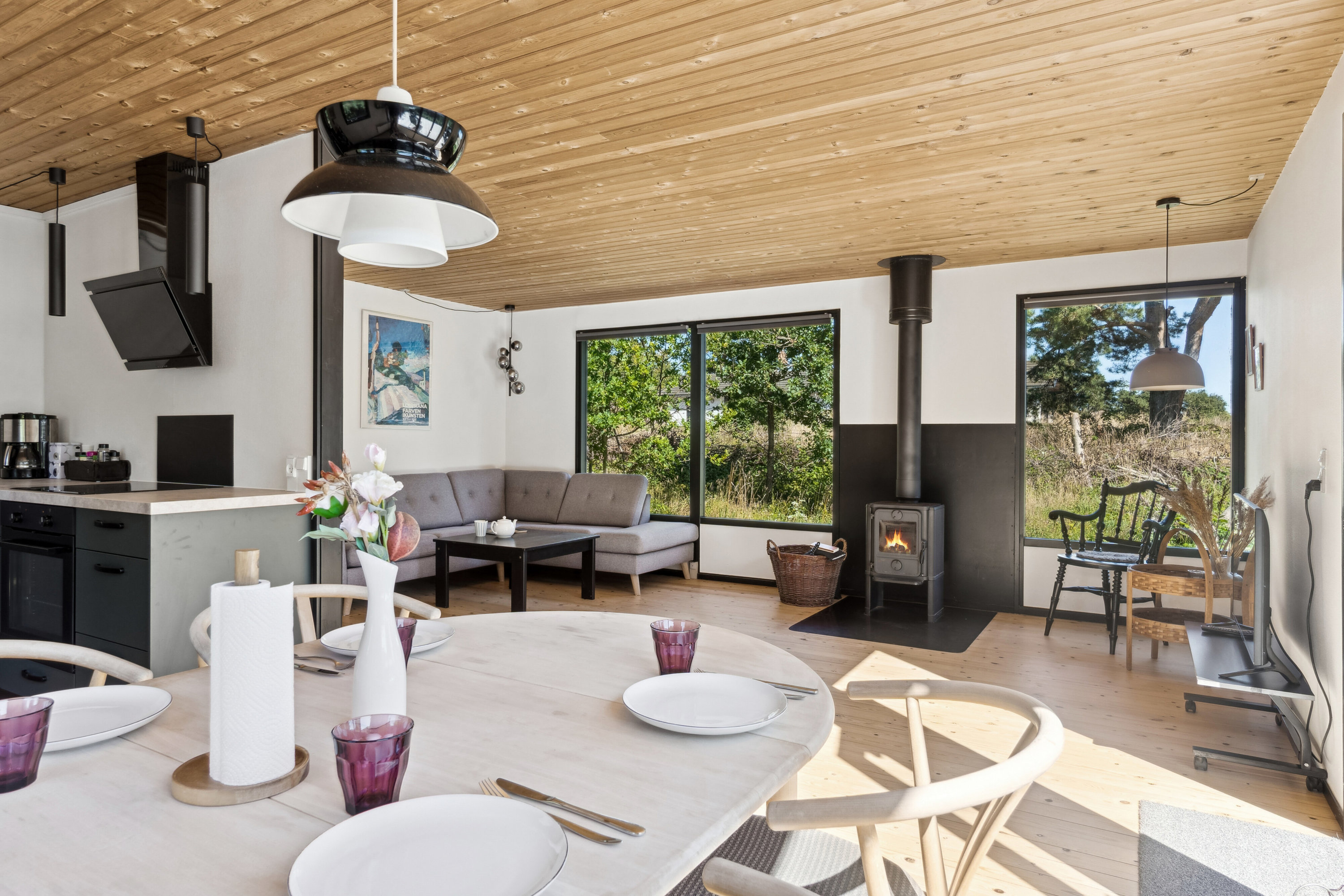 Fremhævet spisestue billede i fuldskærmstilstand. Billede af Sandlodsvej 36, 4581 Rørvig