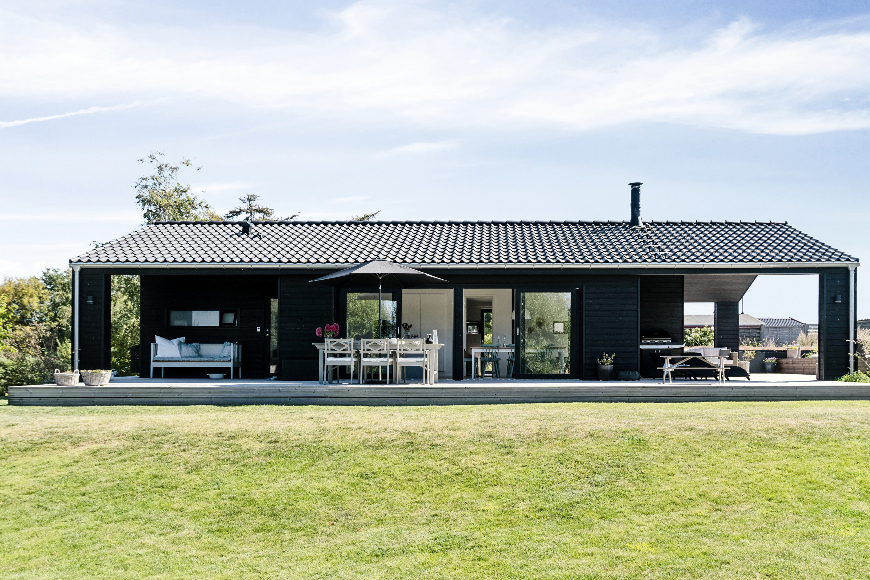 Fremhævet set fra haven billede i fuldskærmstilstand. Billede af Rejenettet 8, Lumsås, 4500 Nykøbing Sj