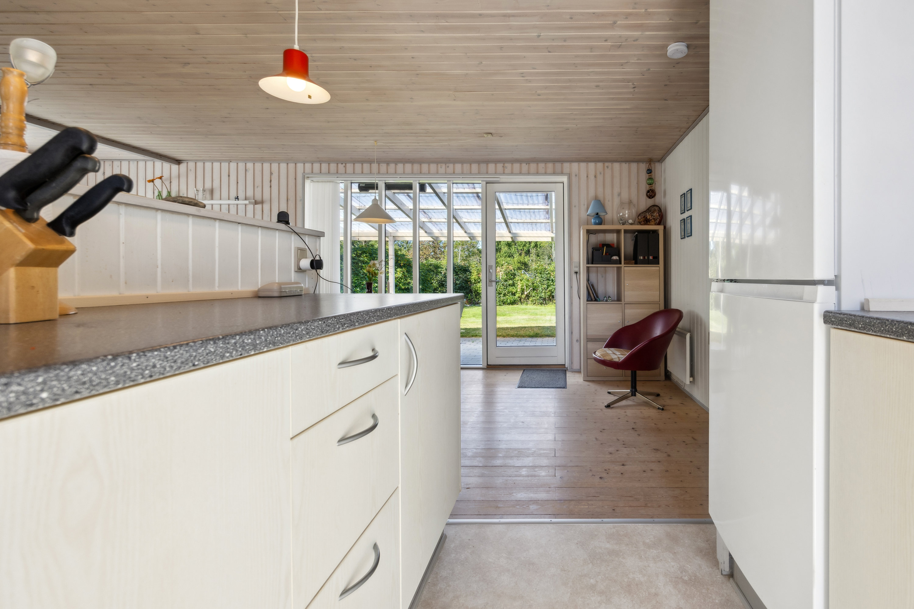 Fremhævet køkken billede i fuldskærmstilstand. Billede af Dyreholmen 17, Hou, 9370 Hals