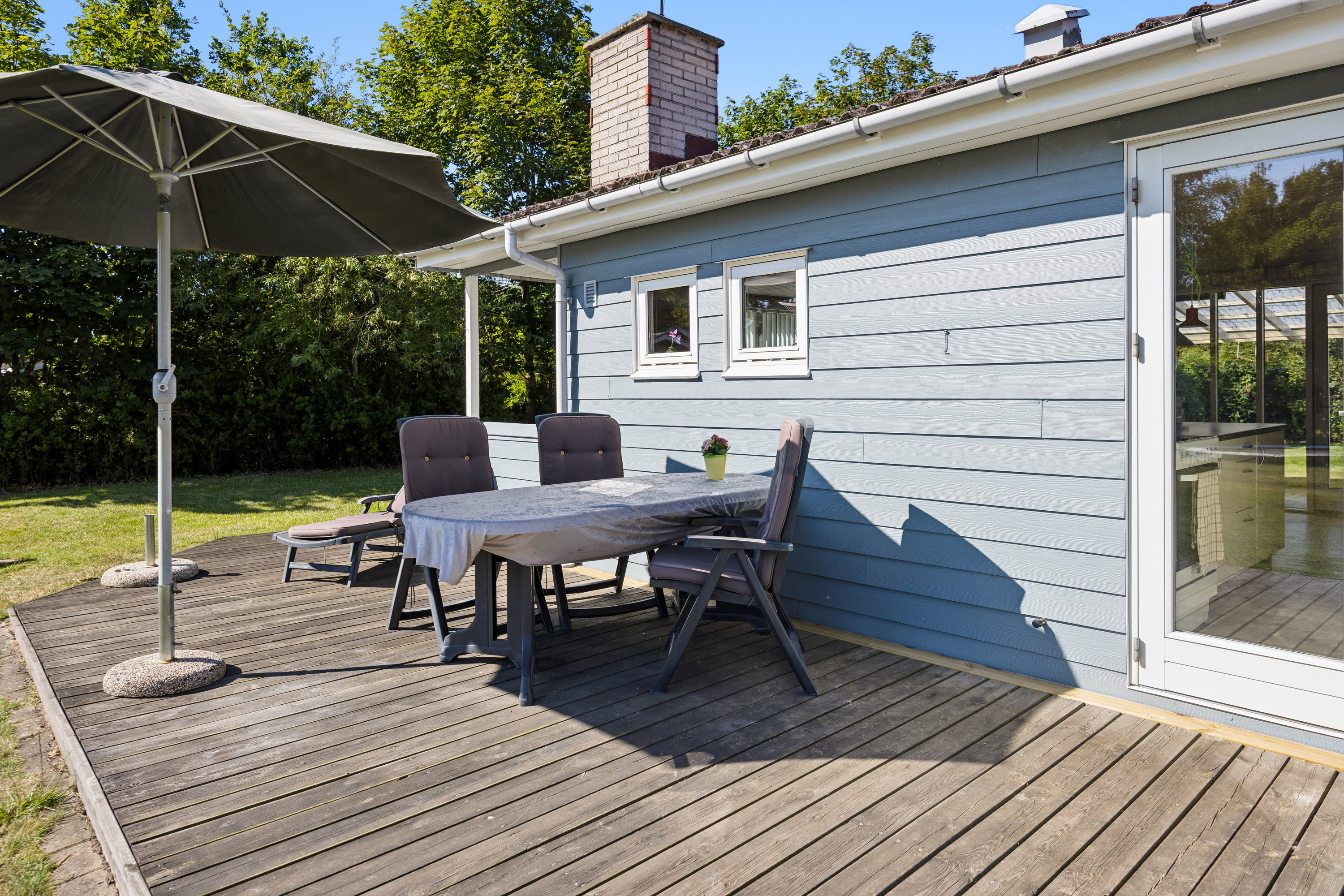 Fremhævet terrasse billede i fuldskærmstilstand. Billede af Dyreholmen 17, Hou, 9370 Hals