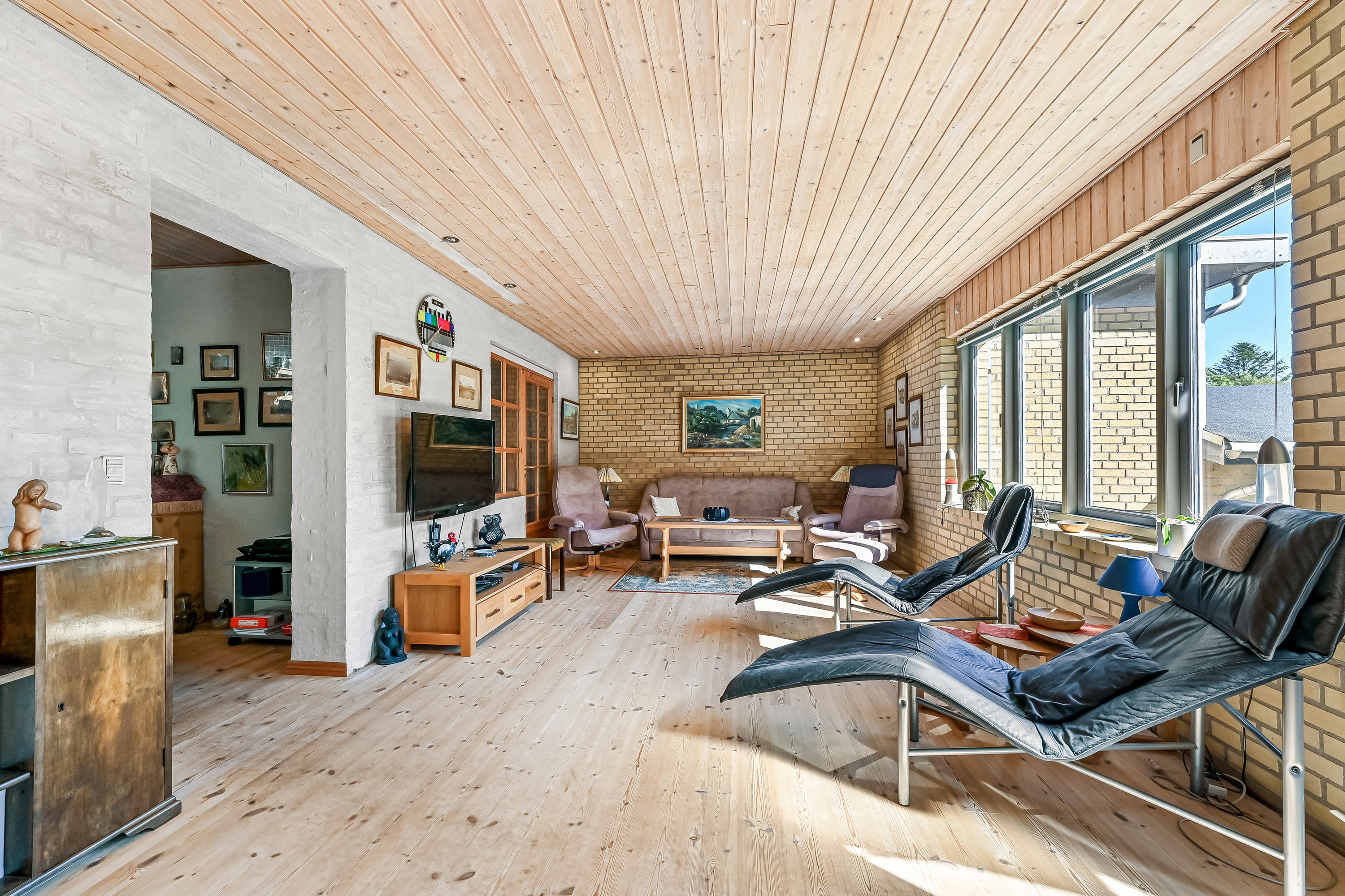 Fremhævet stue billede i fuldskærmstilstand. Billede af Nøvlingvej 17, Sinding, 7400 Herning