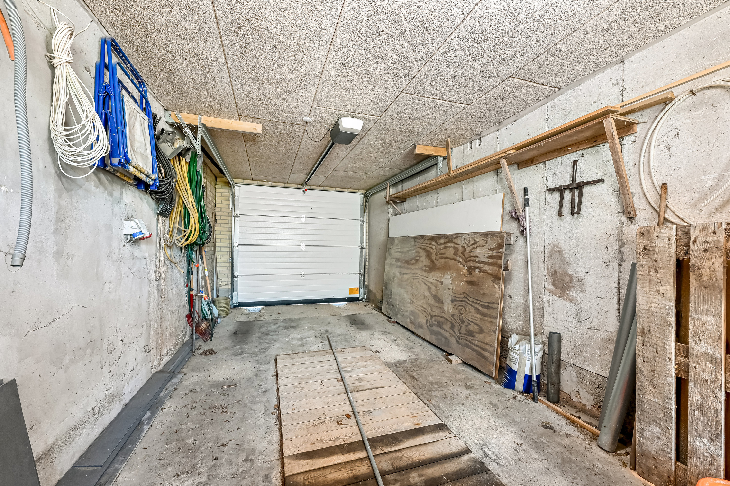 Fremhævet garage billede i fuldskærmstilstand. Billede af Nøvlingvej 17, Sinding, 7400 Herning