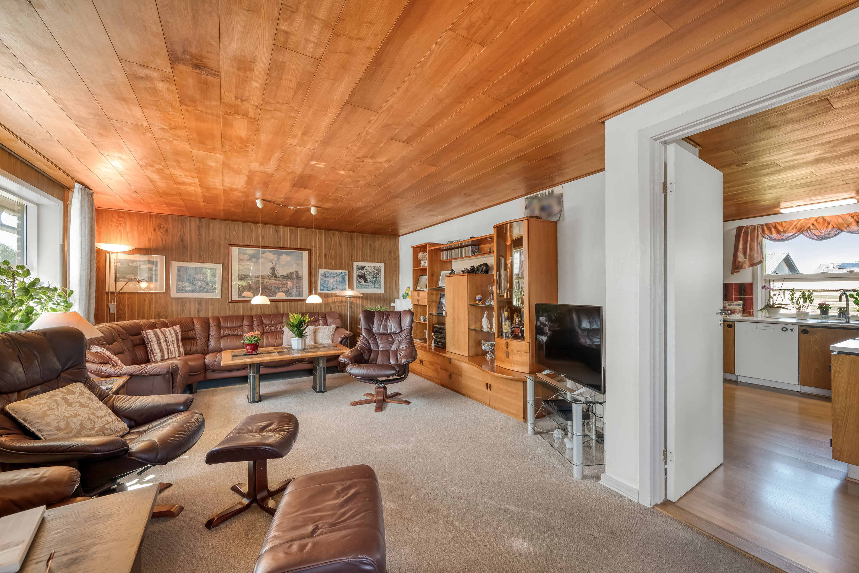 Fremhævet stue billede i fuldskærmstilstand. Billede af Finderupvej 20, Herborg, 6920 Videbæk