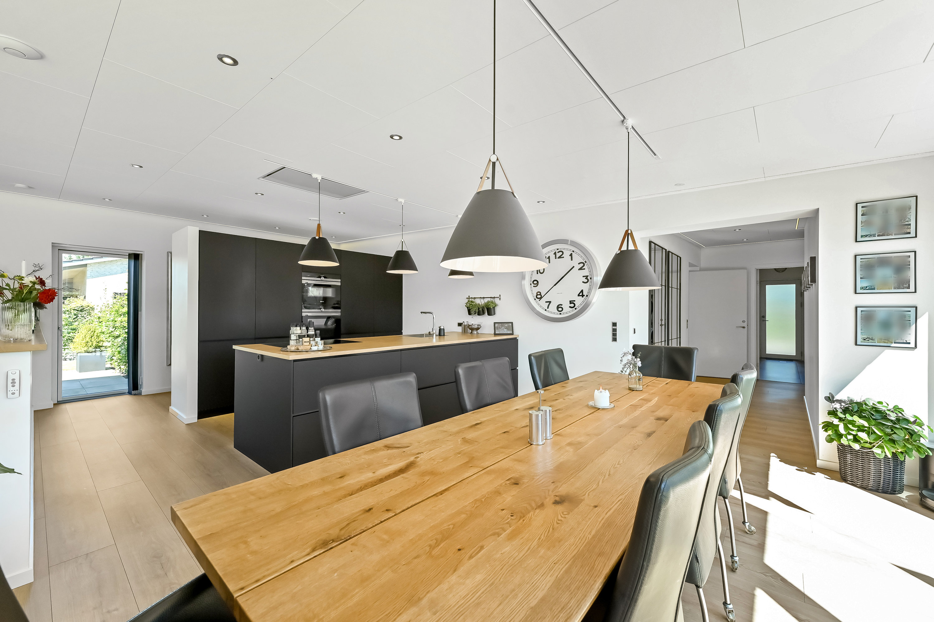 Fremhævet alrum billede i fuldskærmstilstand. Billede af Tjørring Vænget 4, Tjørring, 7400 Herning