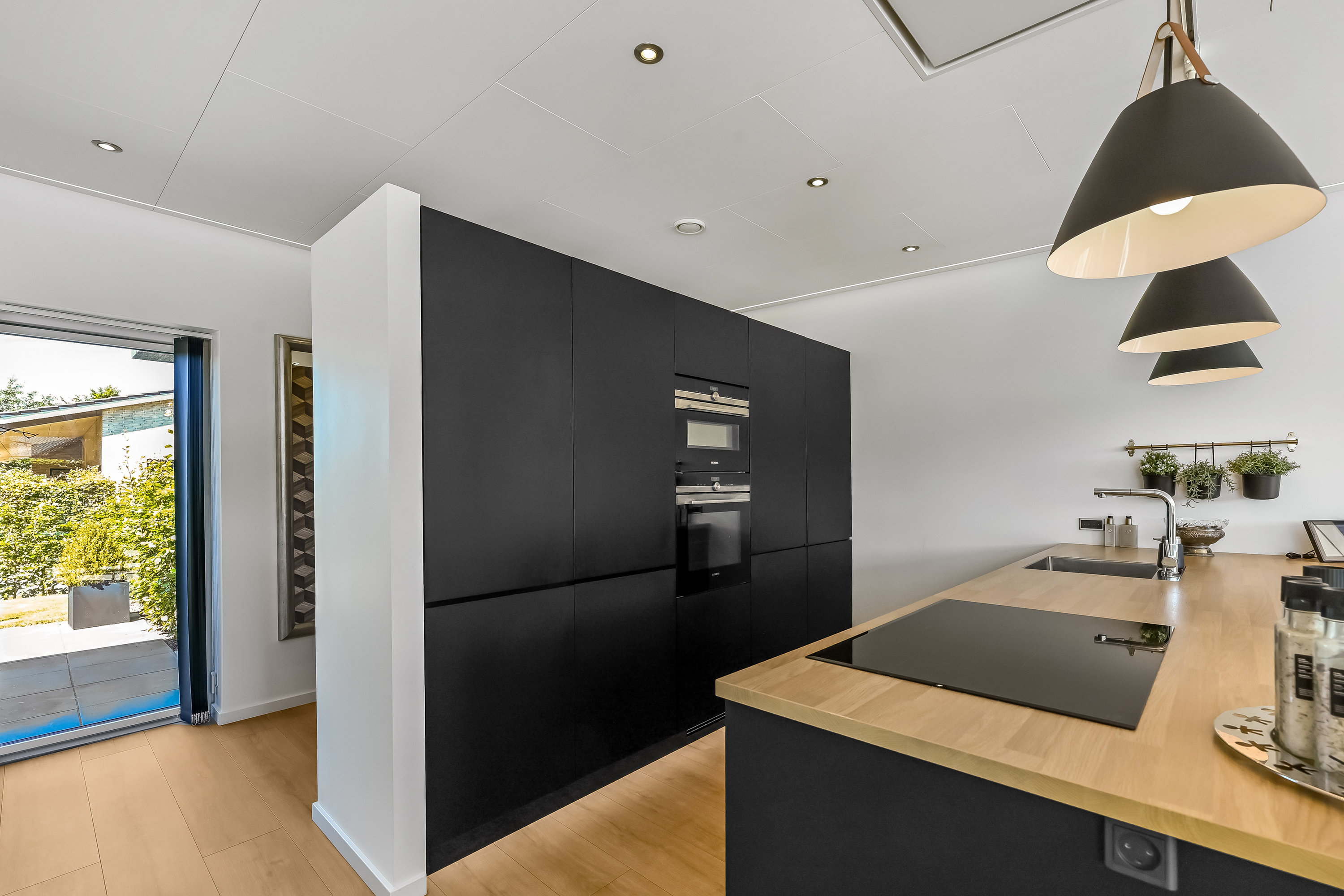 Fremhævet køkken billede i fuldskærmstilstand. Billede af Tjørring Vænget 4, Tjørring, 7400 Herning