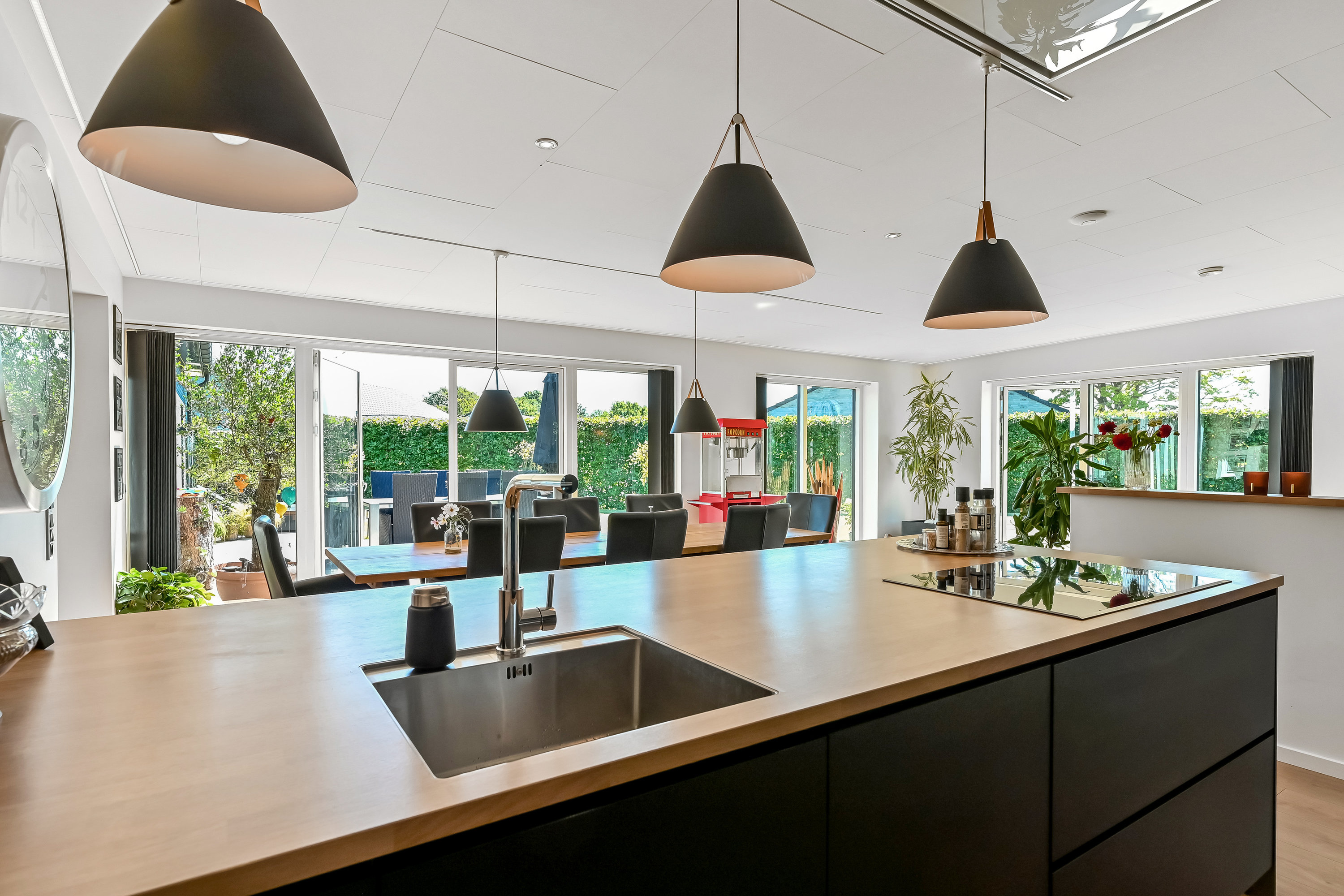 Fremhævet køkken billede i fuldskærmstilstand. Billede af Tjørring Vænget 4, Tjørring, 7400 Herning