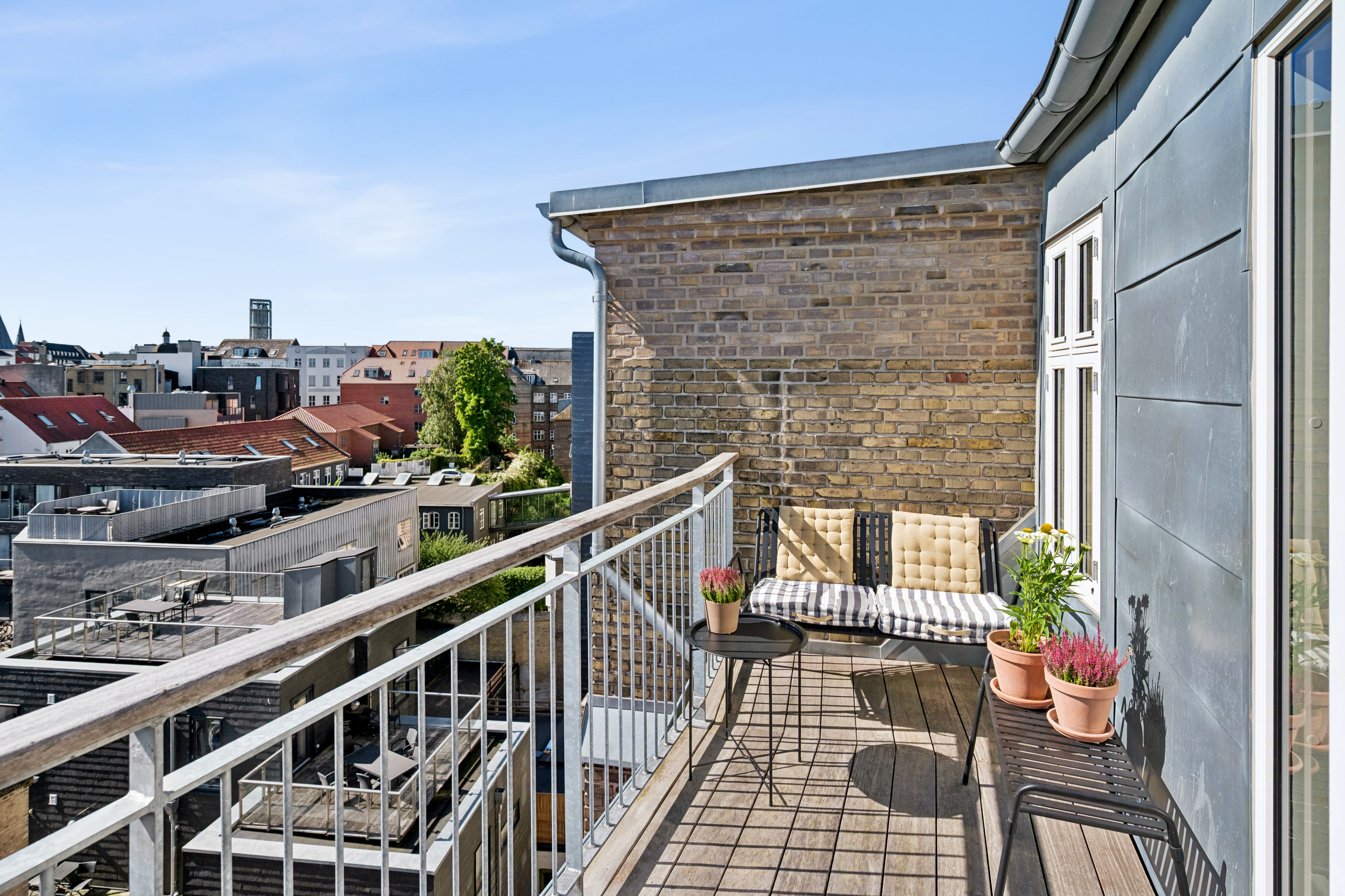 Fremhævet altan billede i fuldskærmstilstand. Billede af Åboulevarden 55, 6. tv., 8000 Aarhus C