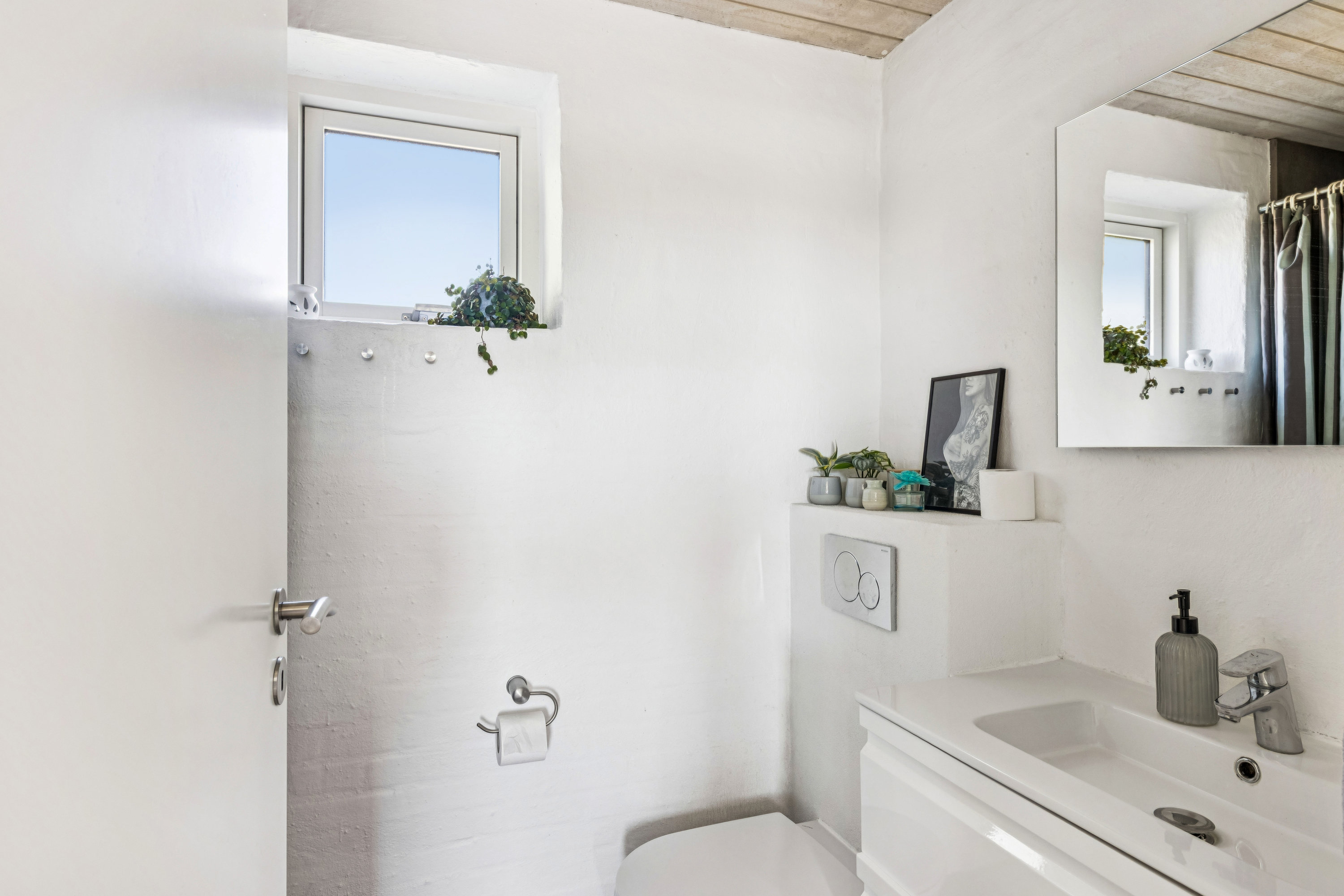 Fremhævet badeværelse billede i fuldskærmstilstand. Billede af Stejlbjerg 26, 8543 Hornslet