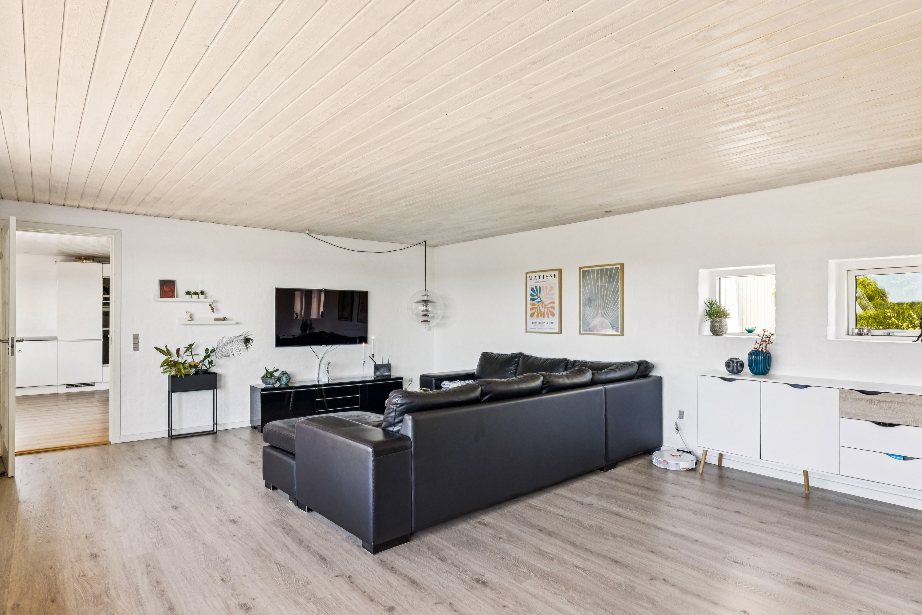 Fremhævet stue billede i fuldskærmstilstand. Billede af Stejlbjerg 26, 8543 Hornslet