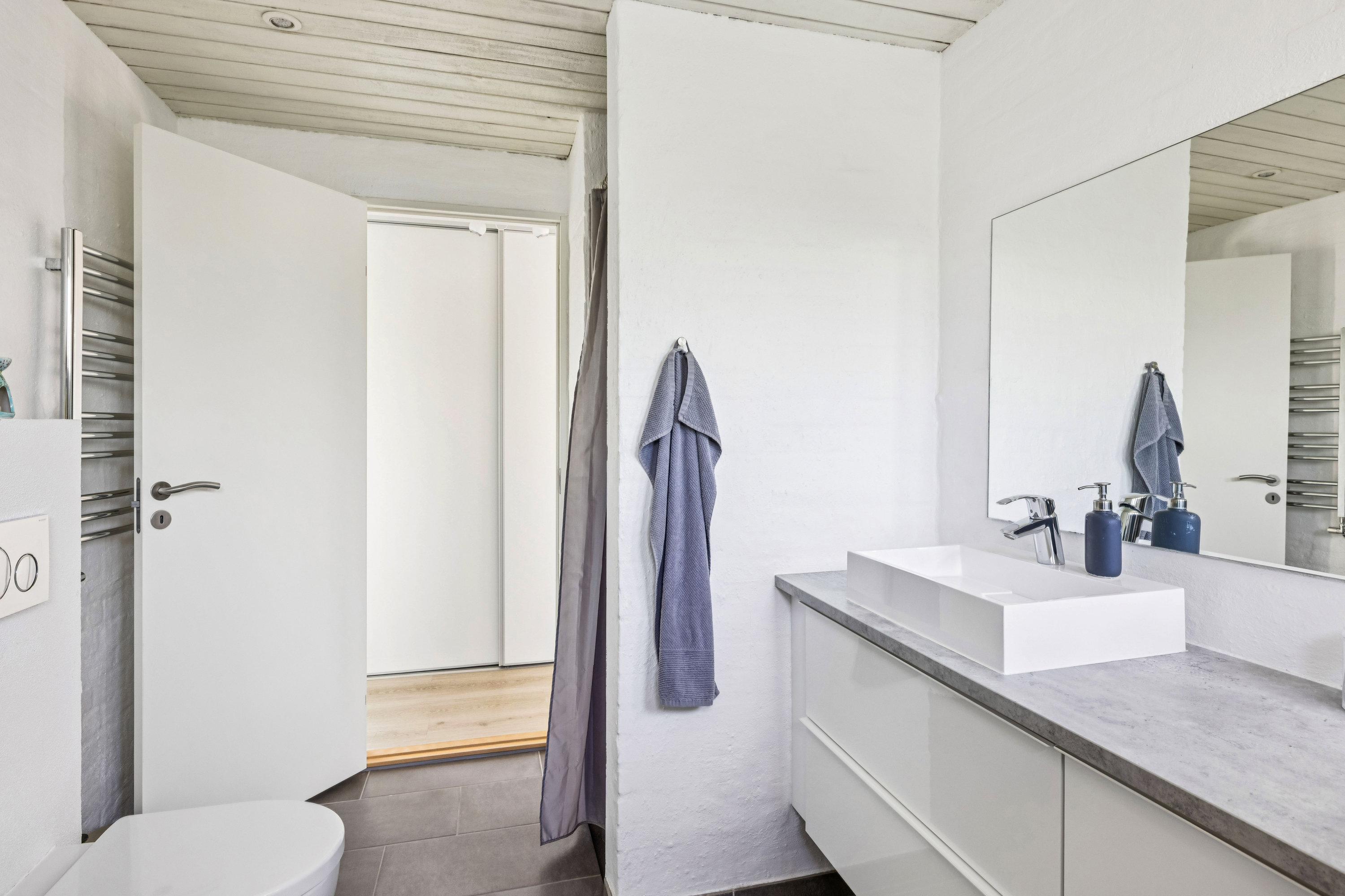 Fremhævet badeværelse billede i fuldskærmstilstand. Billede af Stejlbjerg 26, 8543 Hornslet