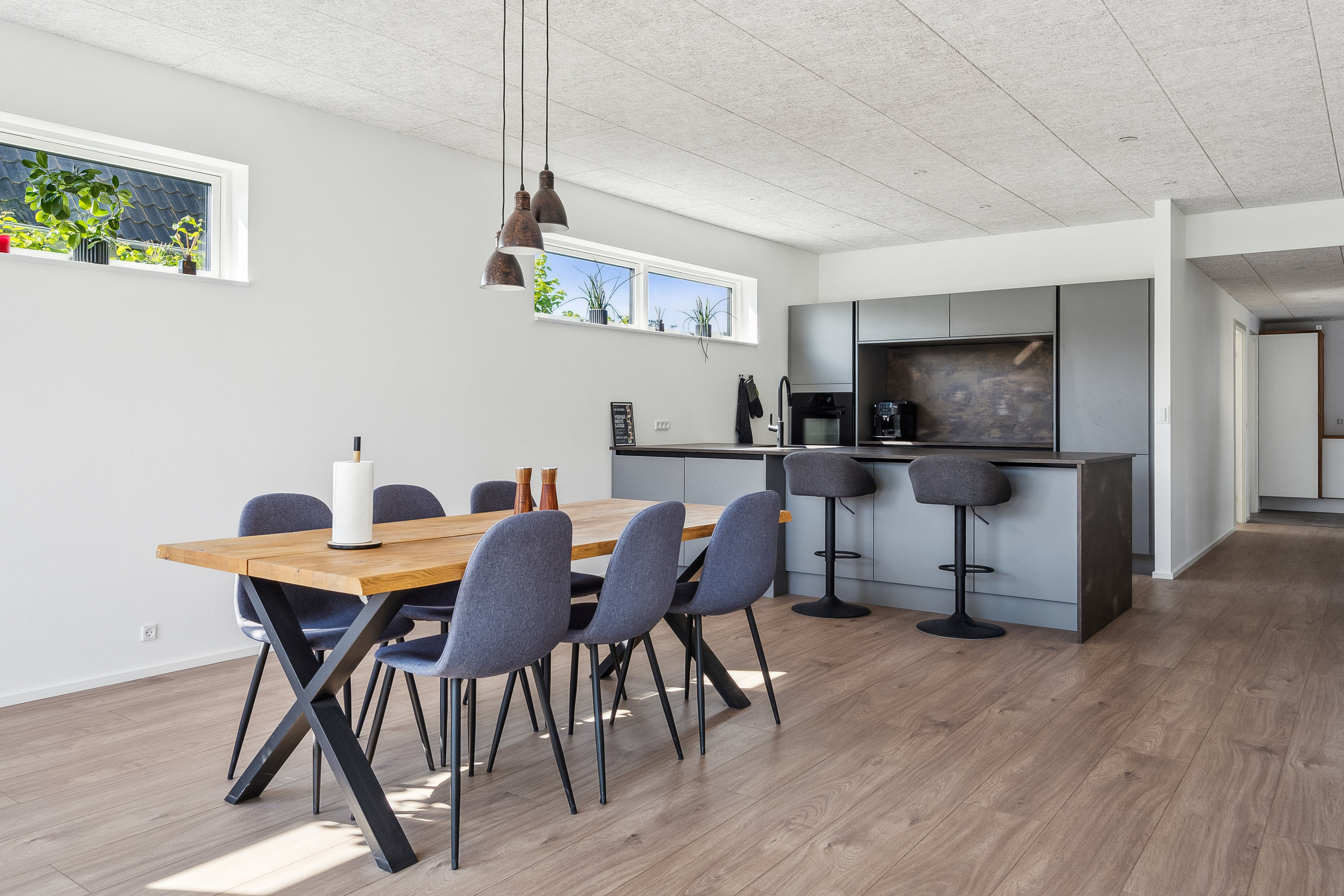 Miniaturebillede 2: køkken/alrum. Billede af Østre Alle 34, 9800 Hjørring