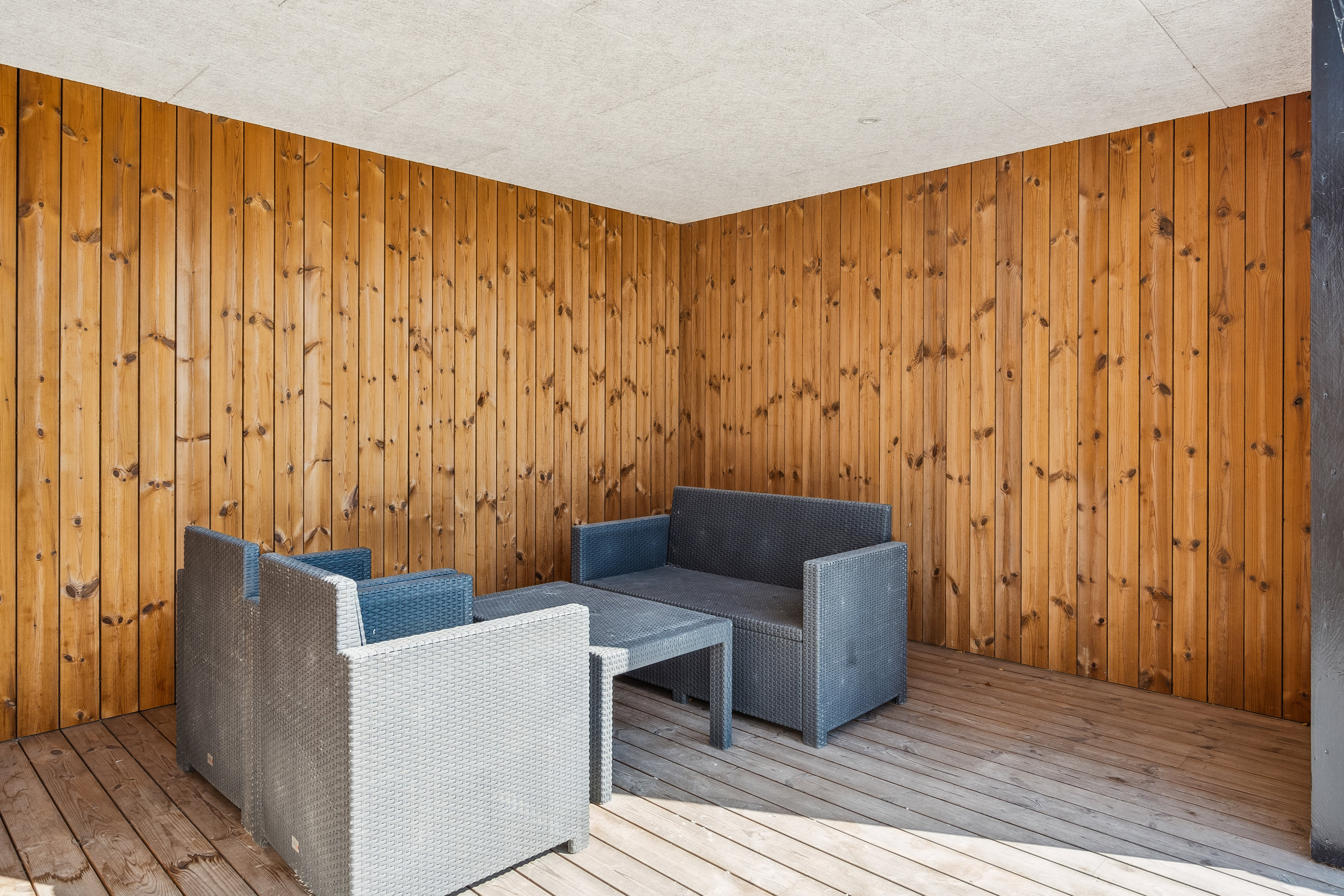 Fremhævet overdækket terrasse billede i fuldskærmstilstand. Billede af Østre Alle 34, 9800 Hjørring