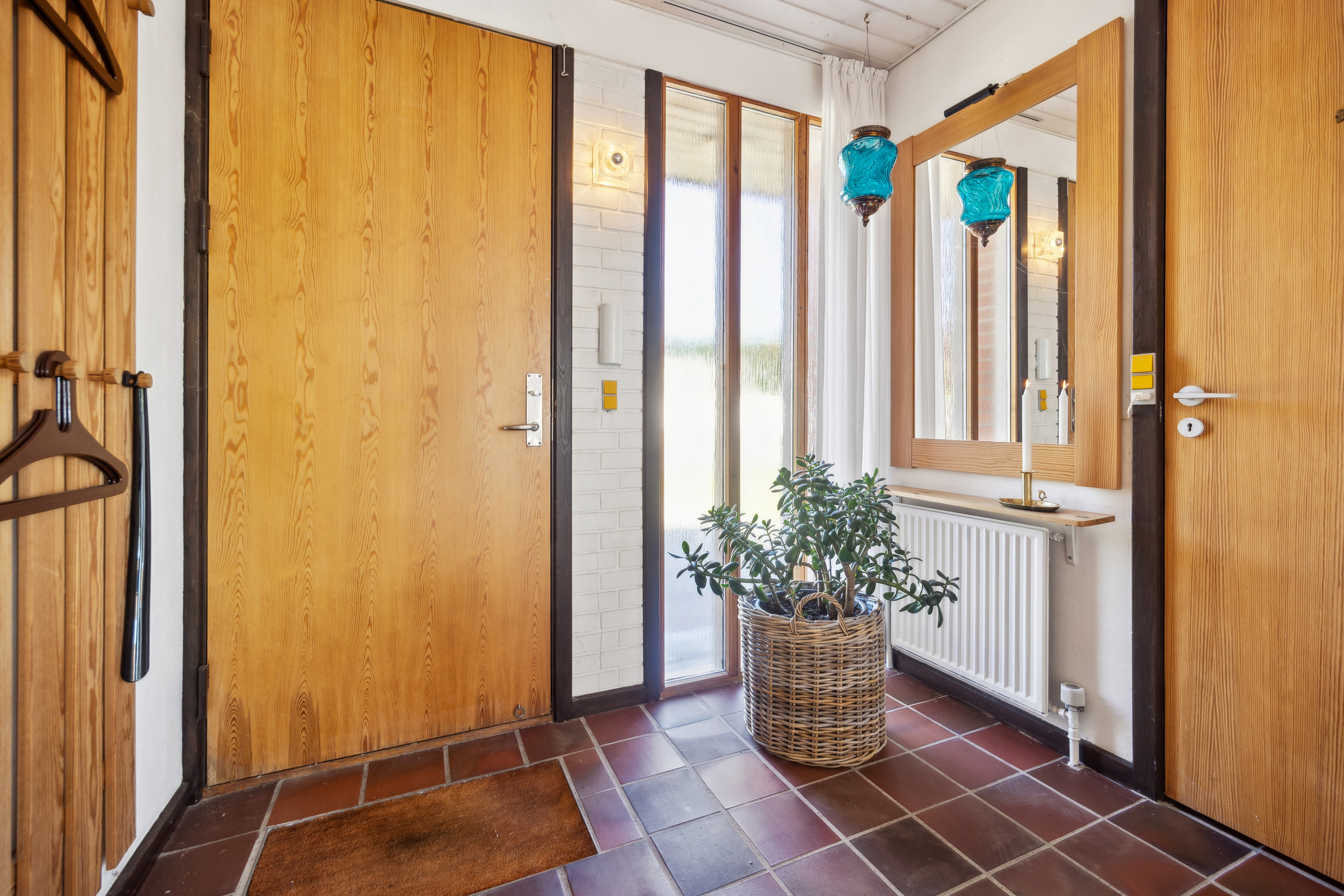 Fremhævet entré billede i fuldskærmstilstand. Billede af Lerkenfeltvej 13, 9200 Aalborg SV