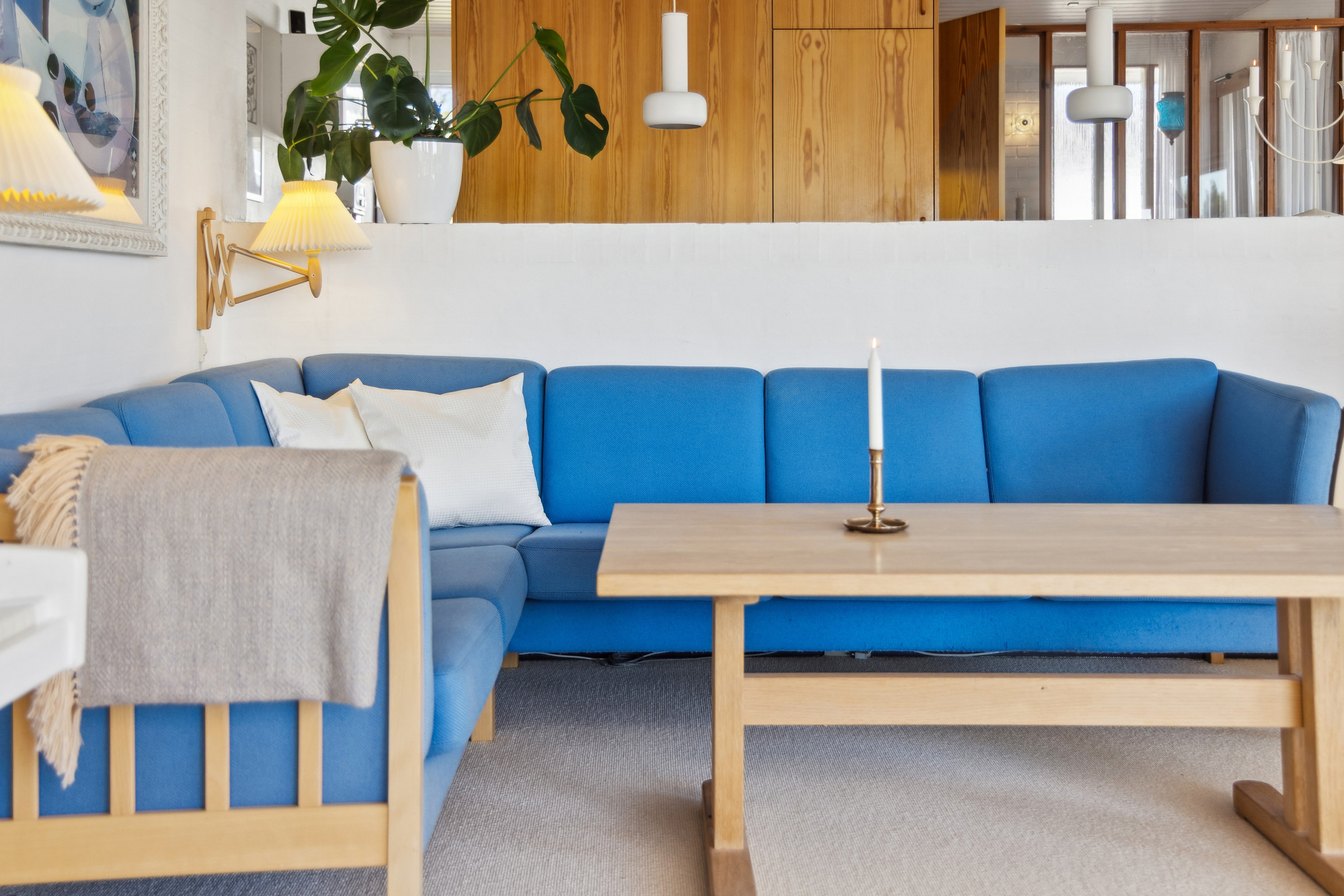 Fremhævet stue billede i fuldskærmstilstand. Billede af Lerkenfeltvej 13, 9200 Aalborg SV