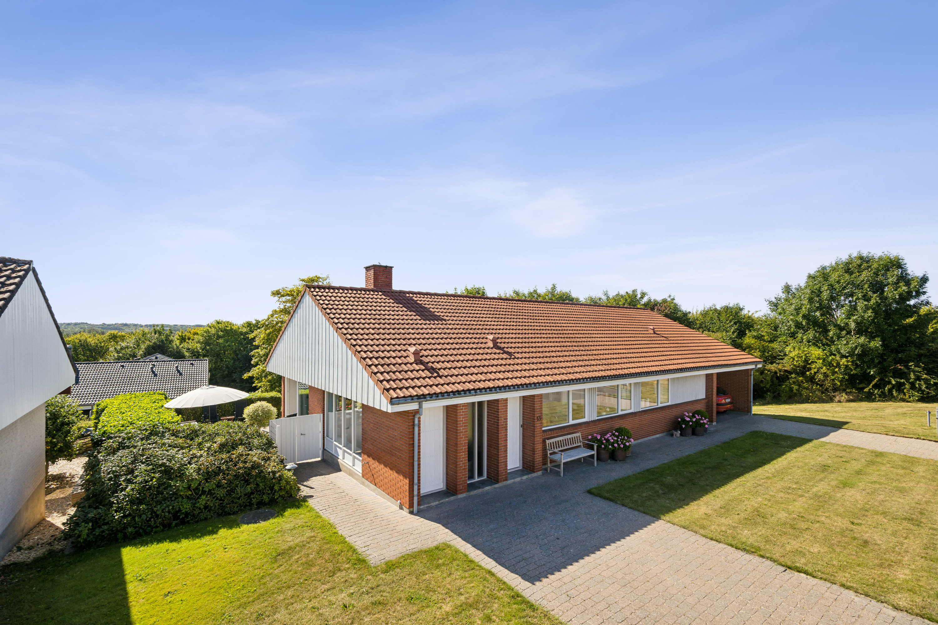 Miniaturebillede 1: ejendom 1. Billede af Lerkenfeltvej 13, 9200 Aalborg SV