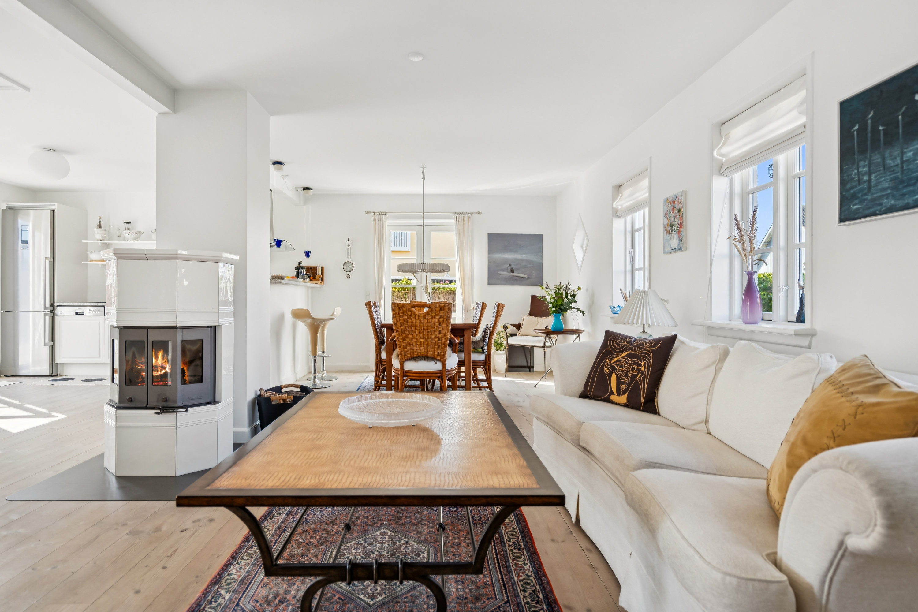 Fremhævet stue billede i fuldskærmstilstand. Billede af Jens Bergs Vej 3A, Gl. Skagen, 9990 Skagen