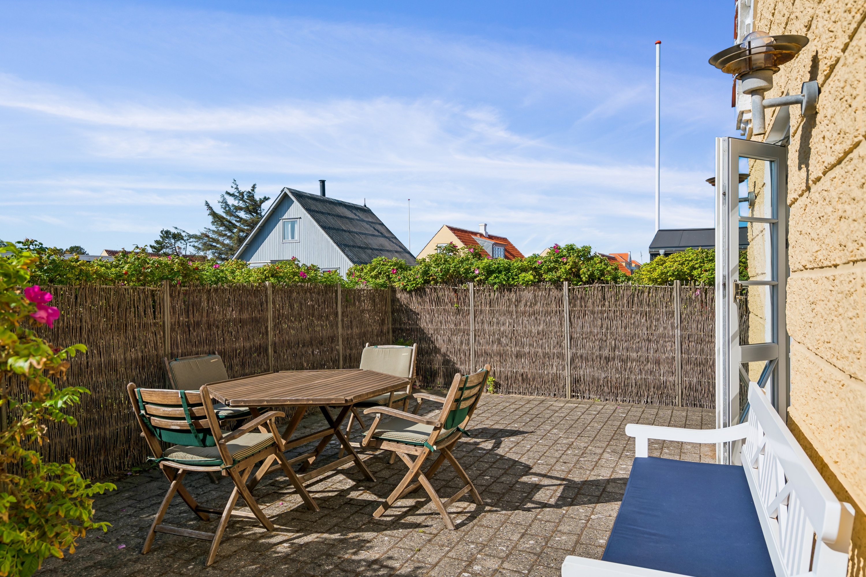 Fremhævet terrasse billede i fuldskærmstilstand. Billede af Jens Bergs Vej 3A, Gl. Skagen, 9990 Skagen