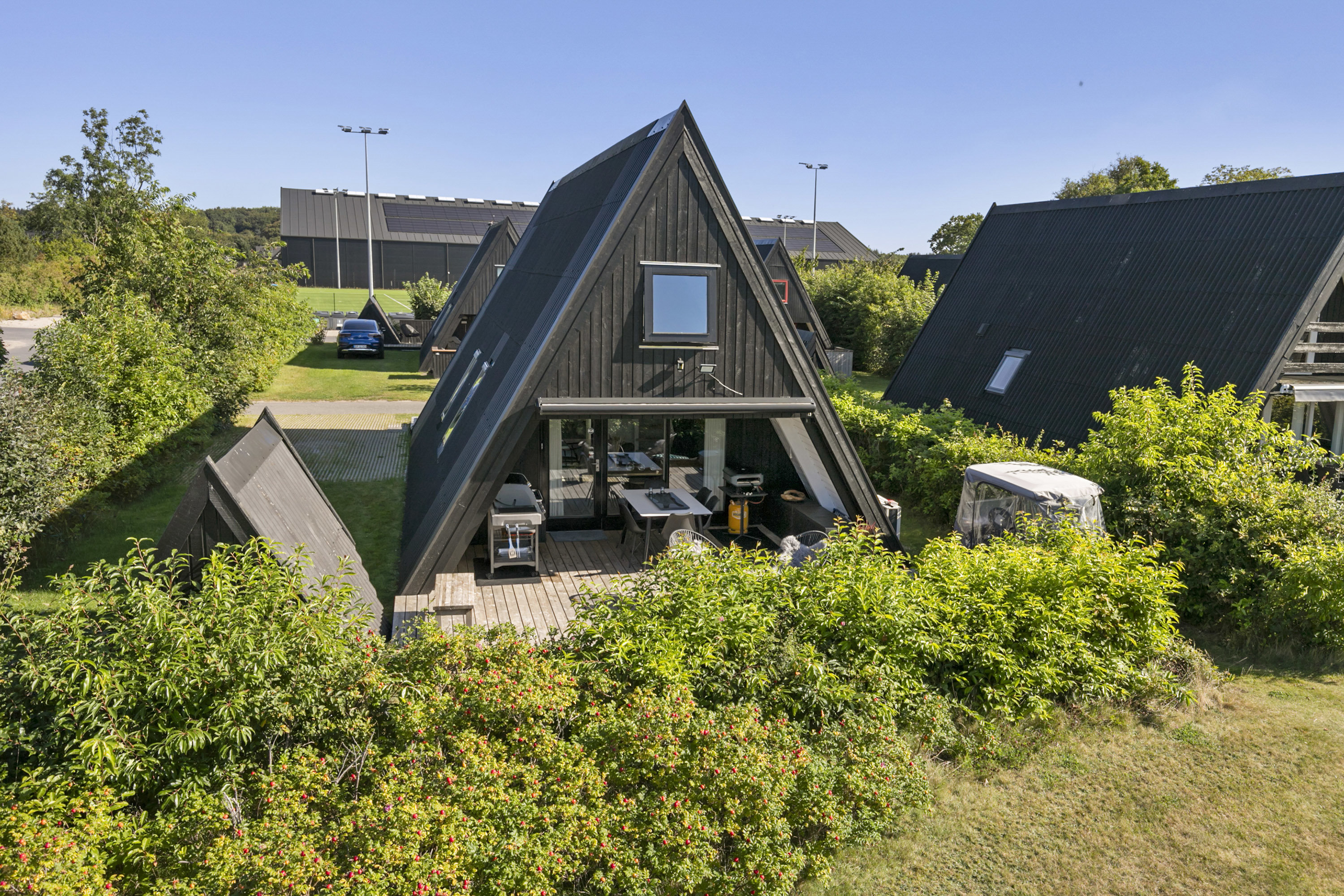 Fremhævet facade billede i fuldskærmstilstand. Billede af Golfsvinget 150, Gatten, 9640 Farsø