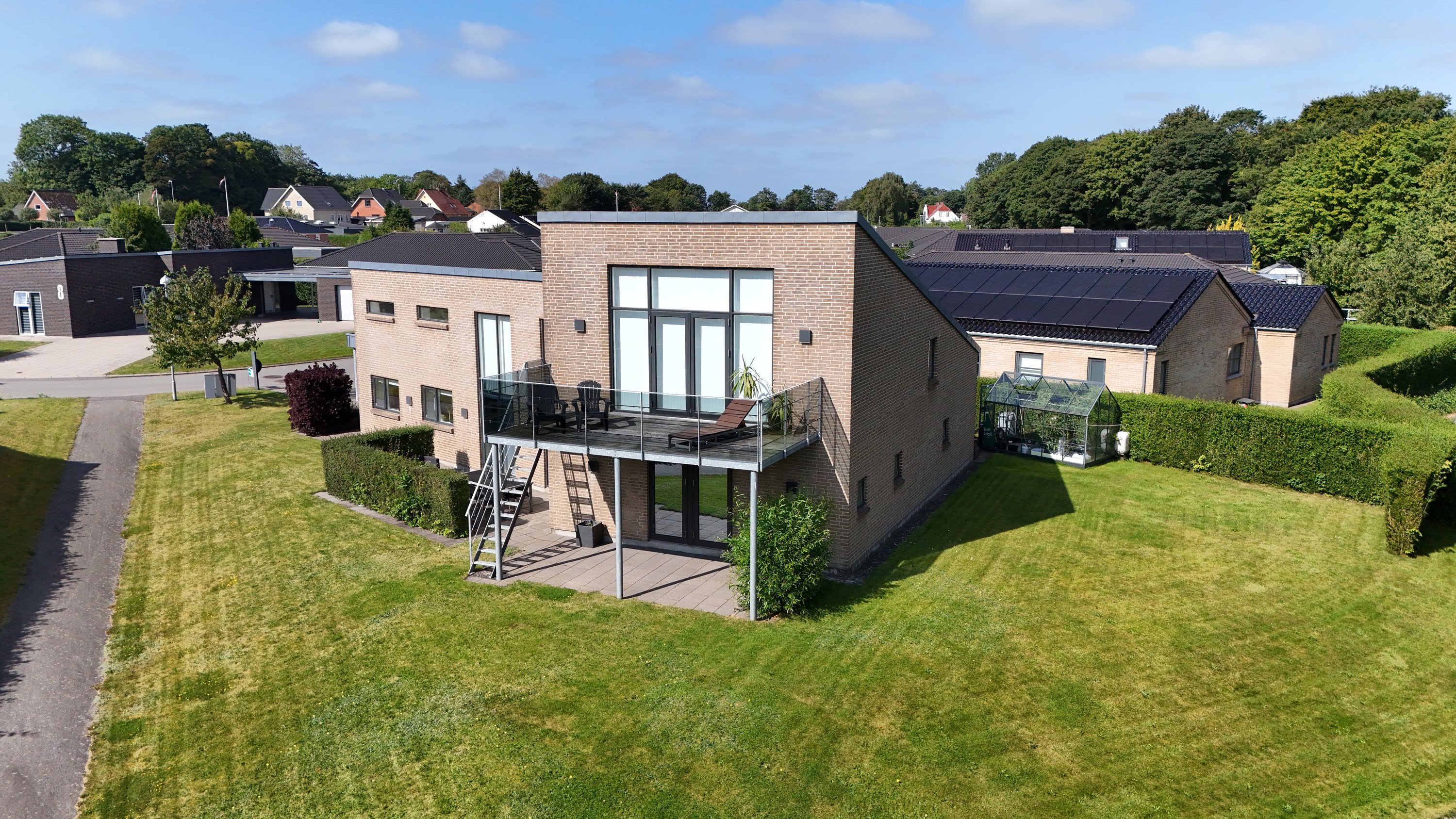 Fremhævet luftfoto billede i fuldskærmstilstand. Billede af Hyldevej 32, 9500 Hobro