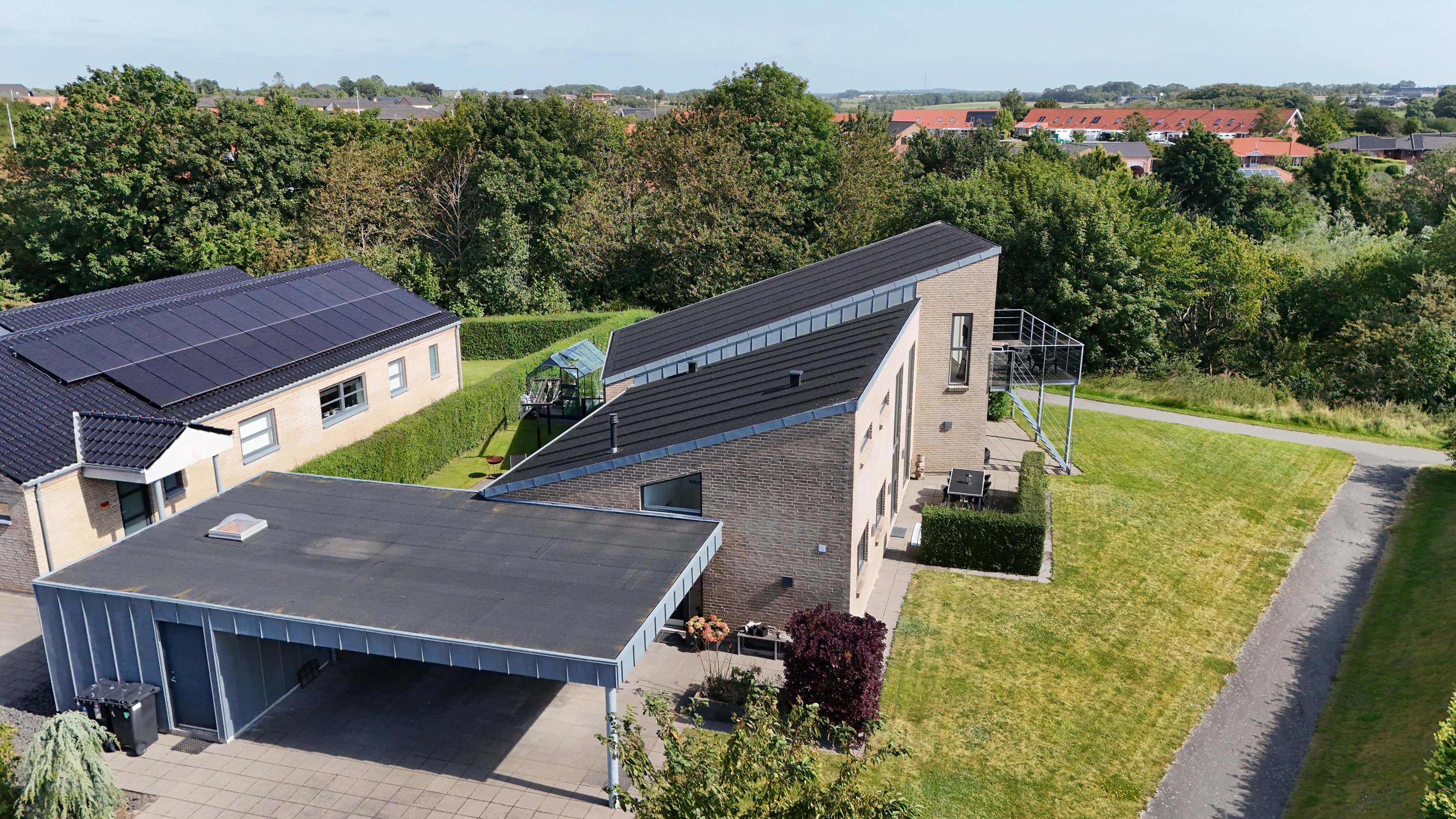 Fremhævet luftfoto billede i fuldskærmstilstand. Billede af Hyldevej 32, 9500 Hobro