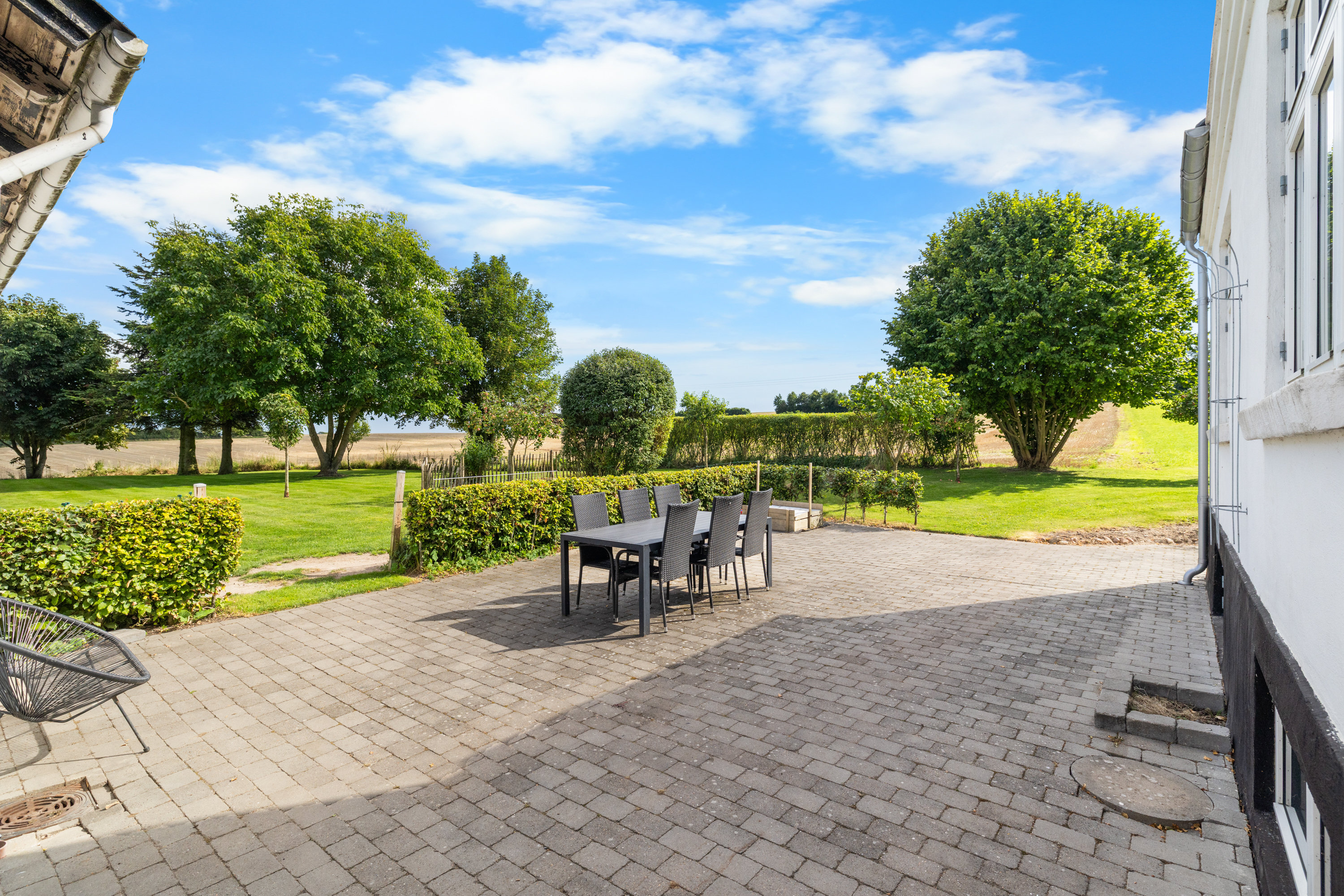 Miniaturebillede 1: terrasse. Billede af Ladefogedgyden 4, Ø Hæsinge, 5600 Faaborg