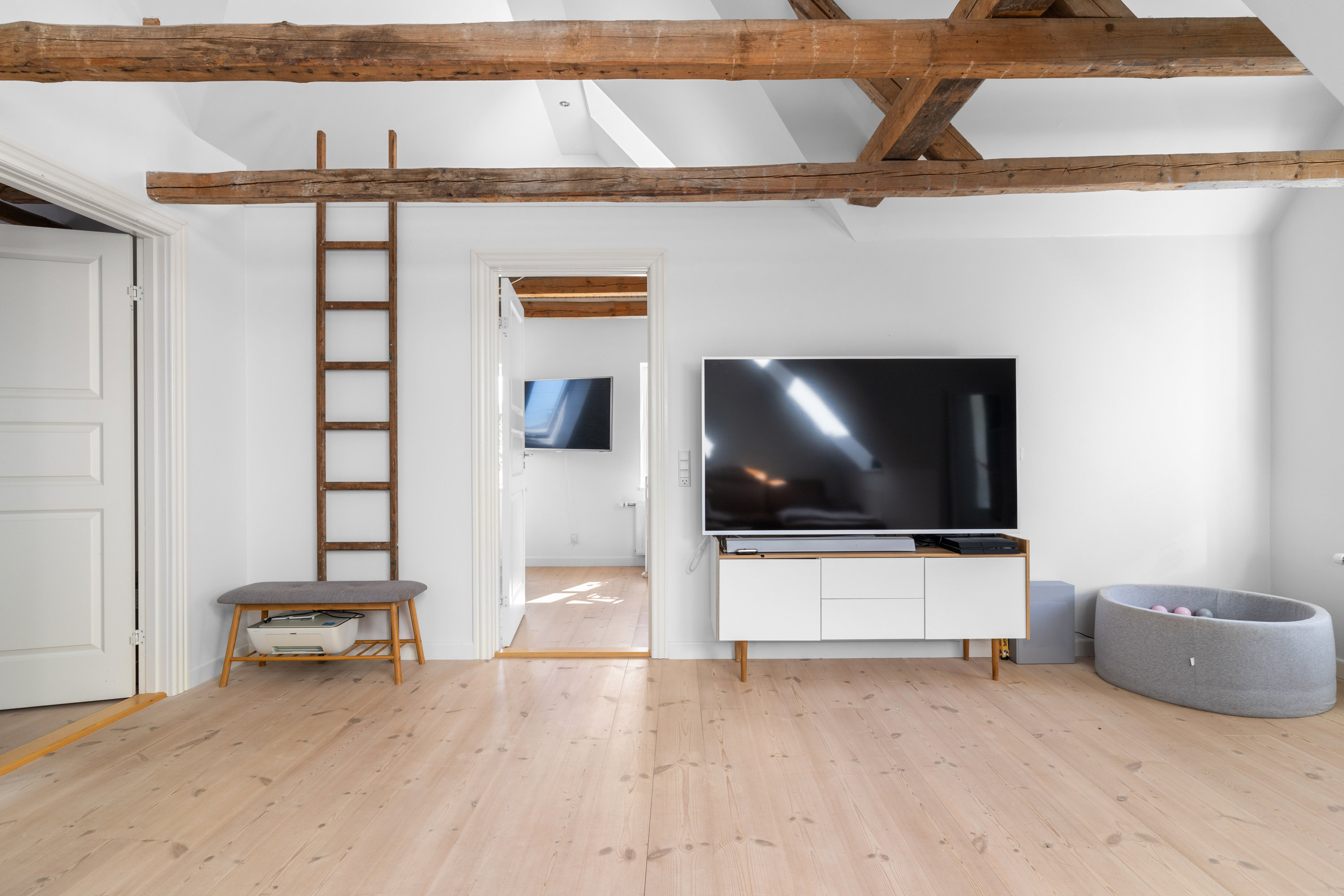 Fremhævet stue billede i fuldskærmstilstand. Billede af Ladefogedgyden 4, Ø Hæsinge, 5600 Faaborg