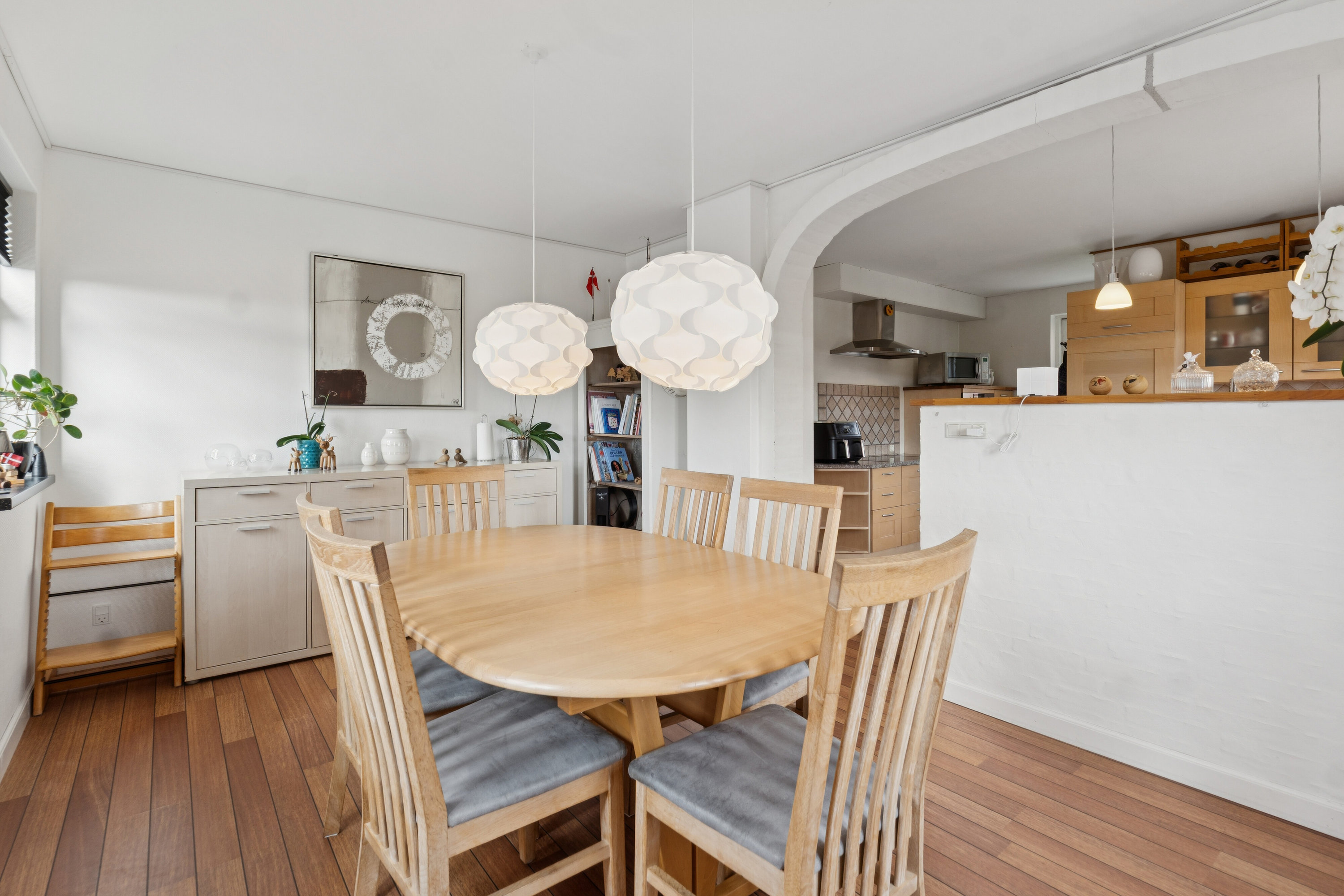 Fremhævet spisestue billede i fuldskærmstilstand. Billede af Spodsbjergvej 257, Long. Sand, 5900 Rudkøbing