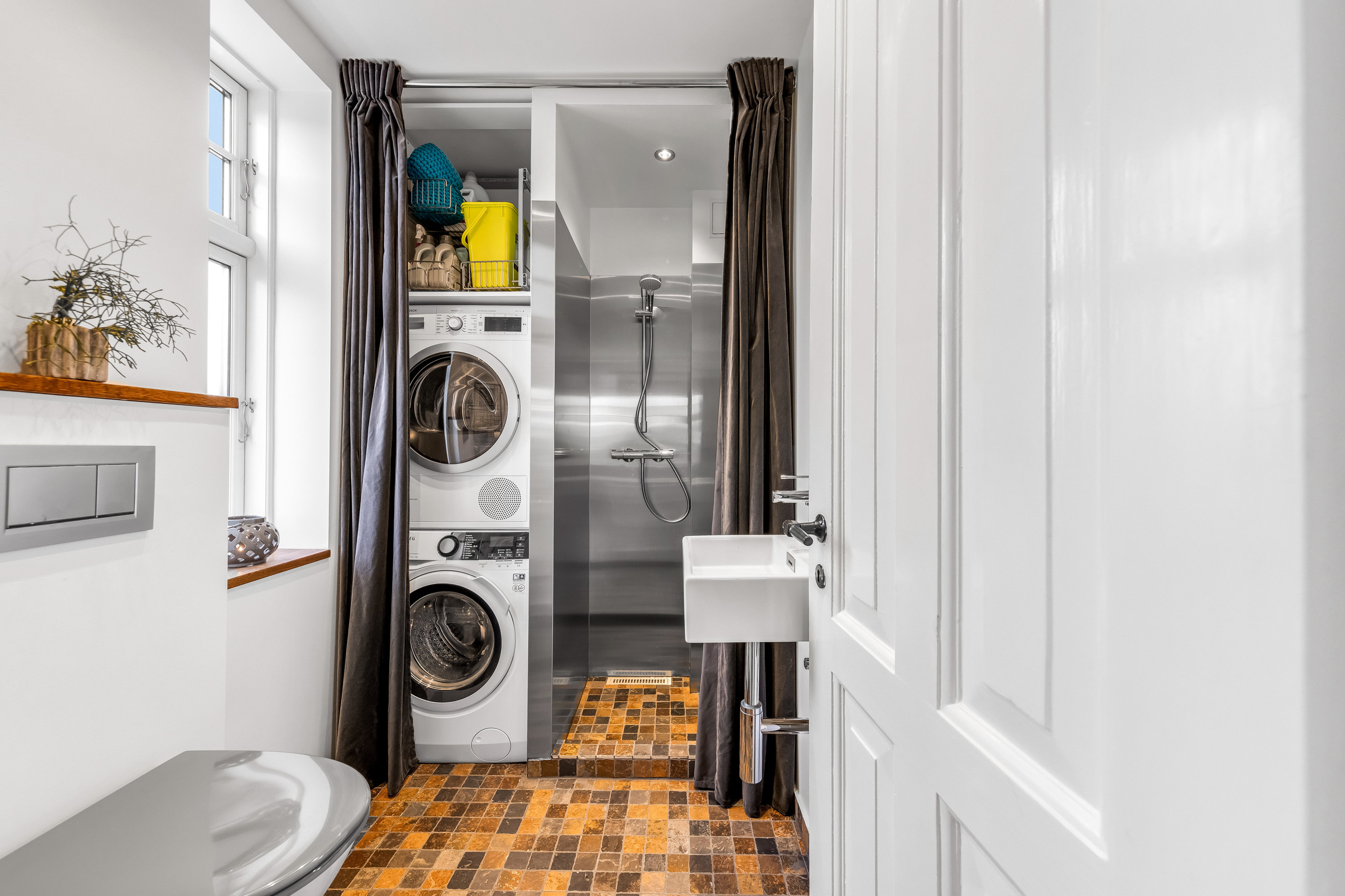 Fremhævet  billede i fuldskærmstilstand. Billede af Silkeborgvej 682, 8220 Brabrand