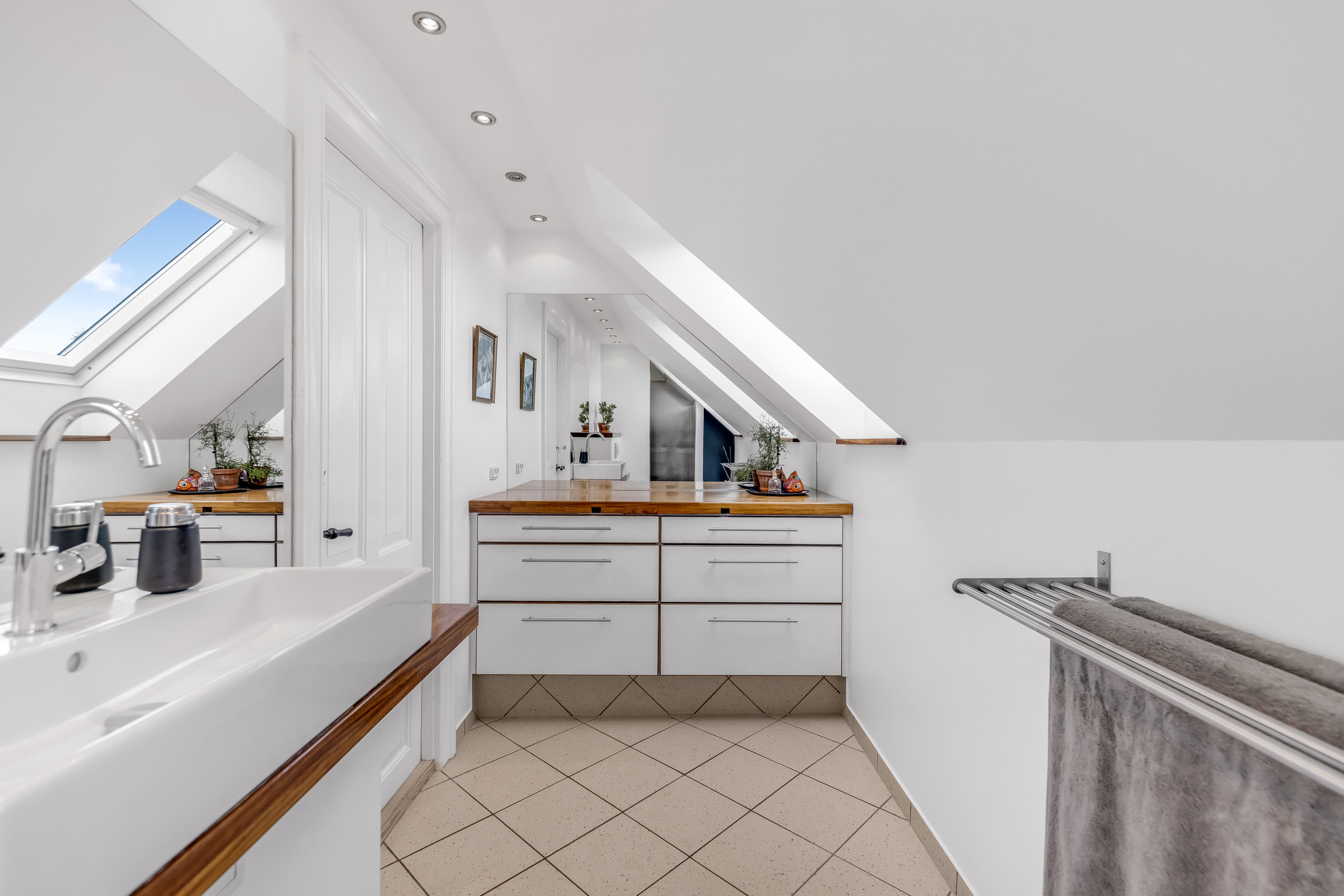 Fremhævet  billede i fuldskærmstilstand. Billede af Silkeborgvej 682, 8220 Brabrand