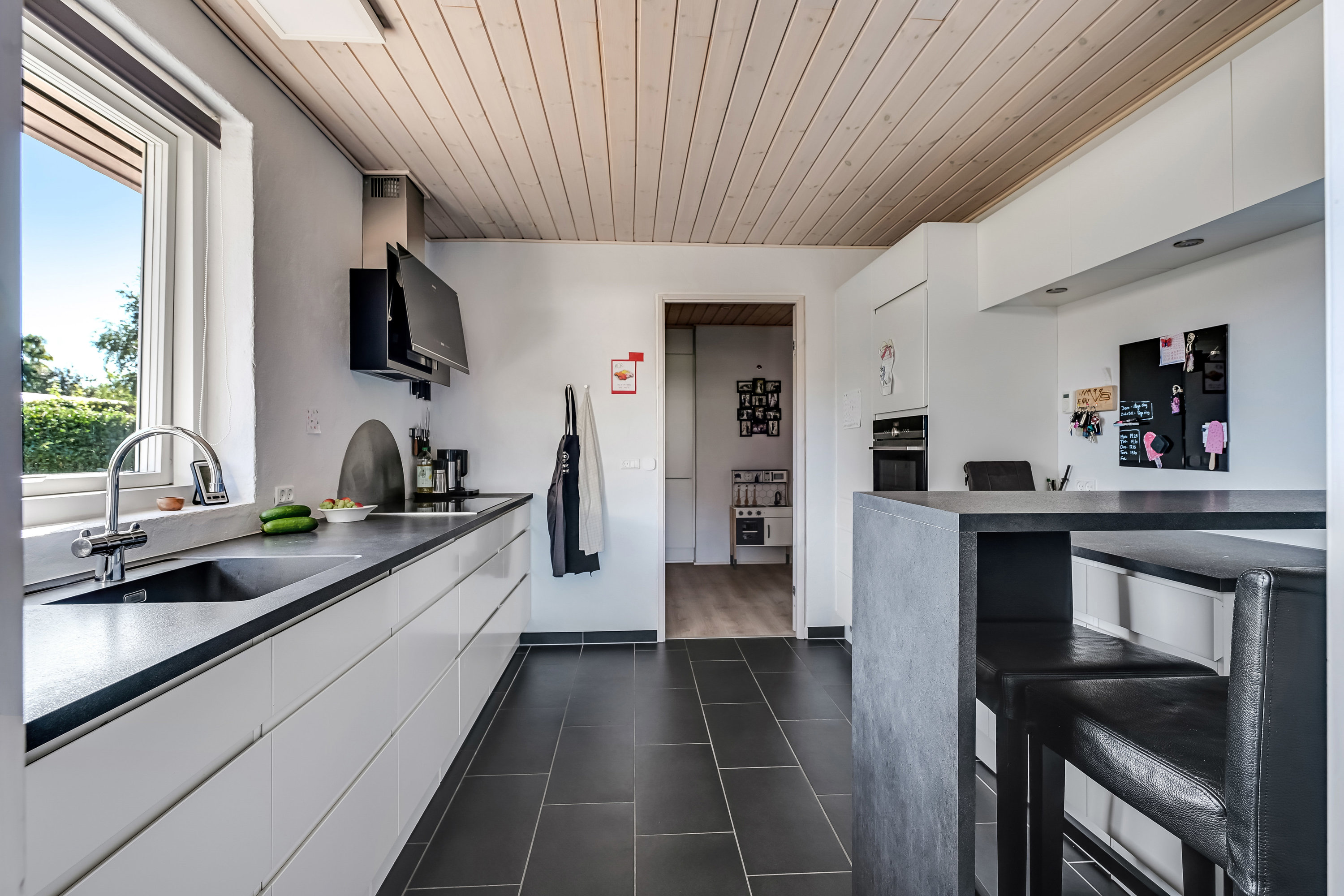 Fremhævet køkken billede i fuldskærmstilstand. Billede af Havbakken 128, Hjerting, 6710 Esbjerg V