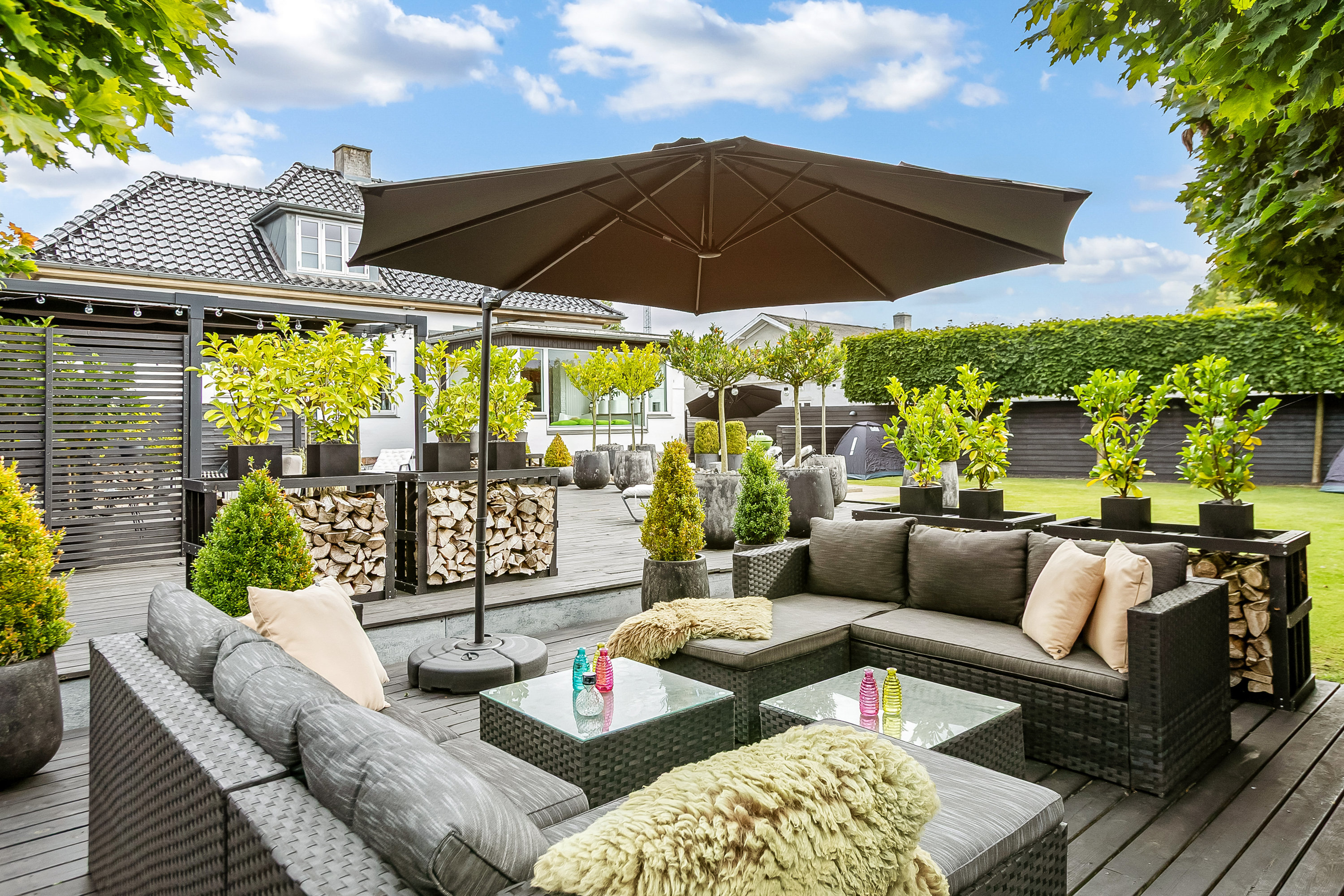 Fremhævet terrasse billede i fuldskærmstilstand. Billede af Østergade 44, 6580 Vamdrup