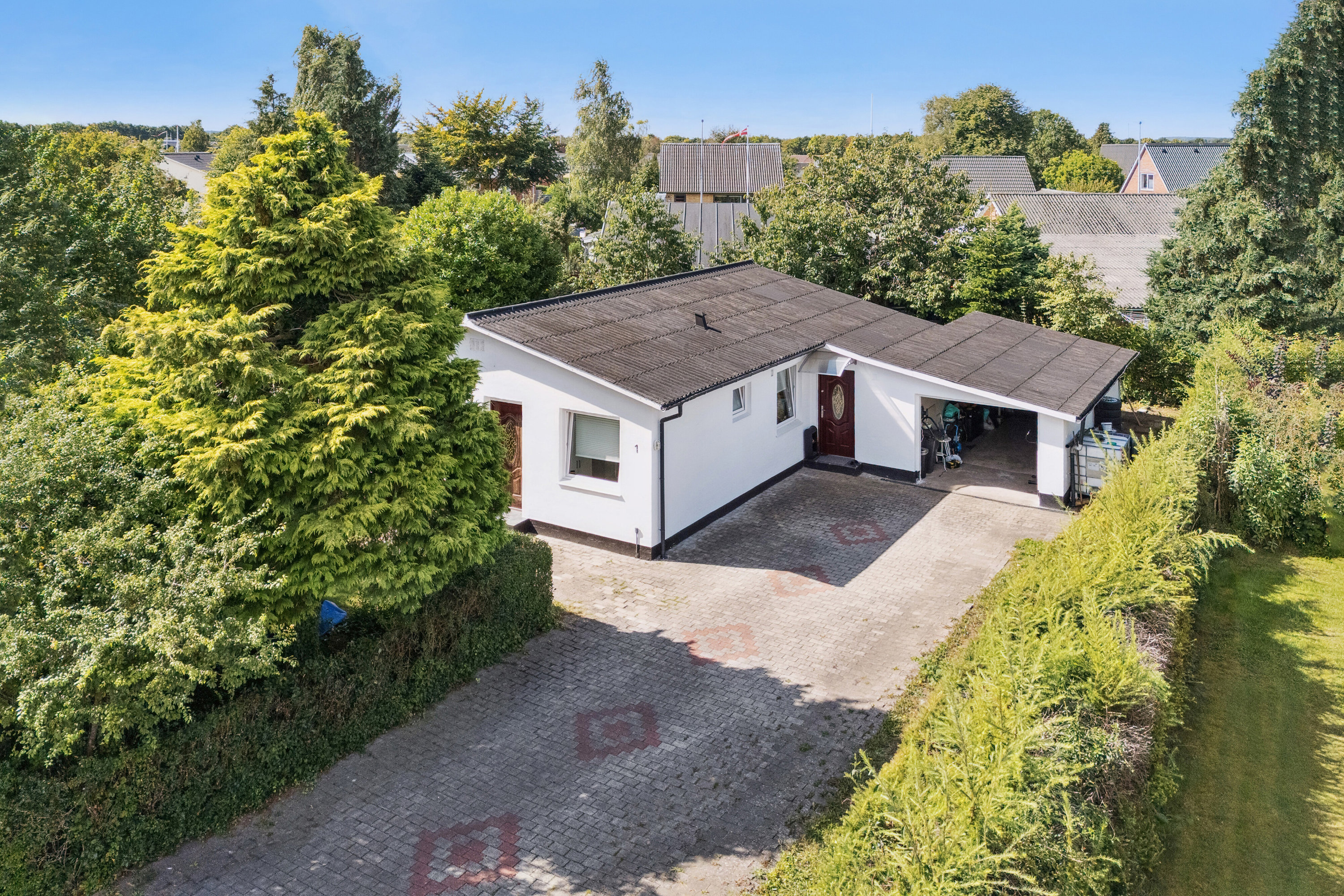 Fremhævet set fra vejen billede i fuldskærmstilstand. Billede af Solvænget 1, 8723 Løsning