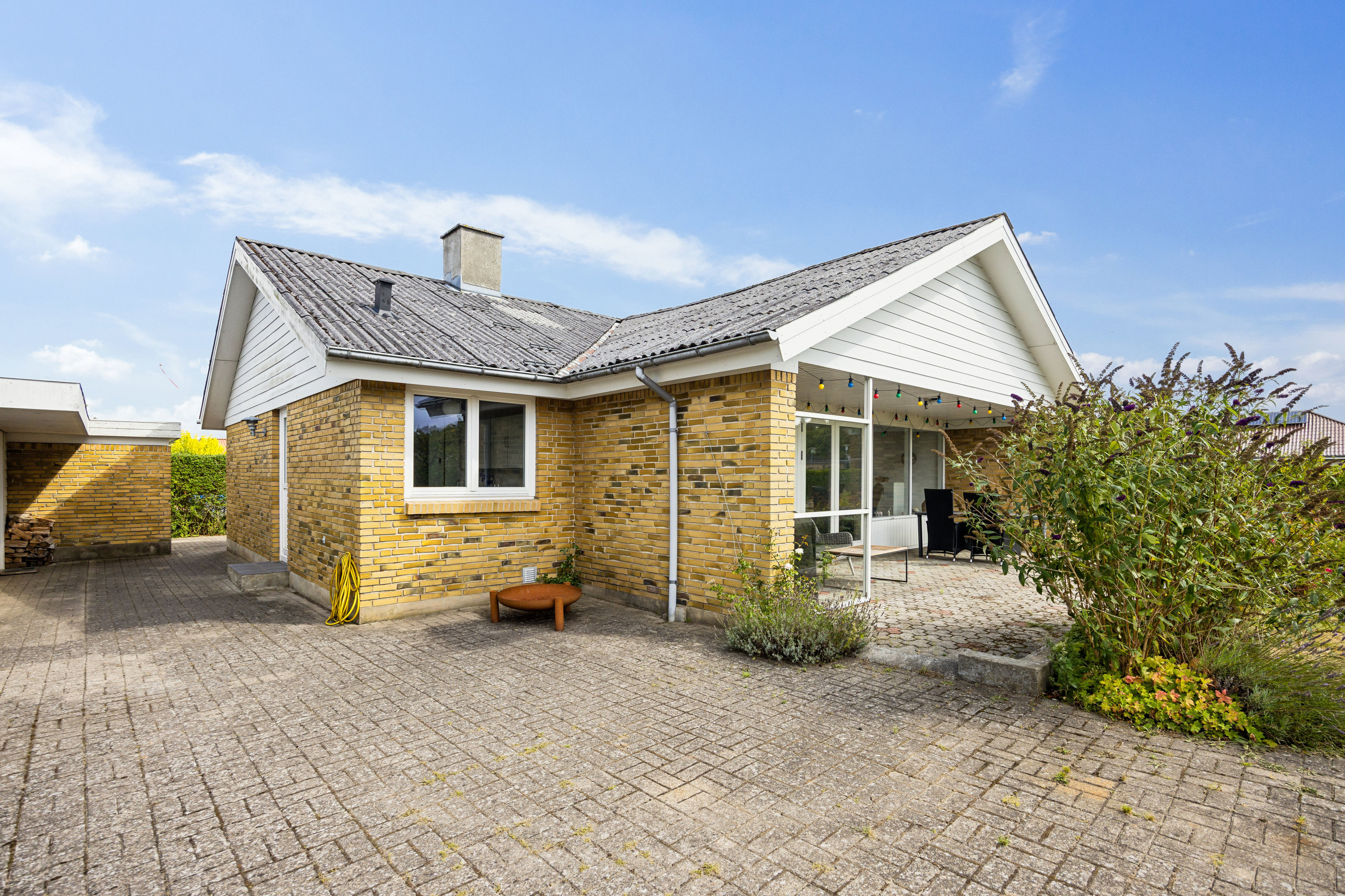 Fremhævet ejendom 1 billede i fuldskærmstilstand. Billede af Nordmanniavej 1, 9320 Hjallerup